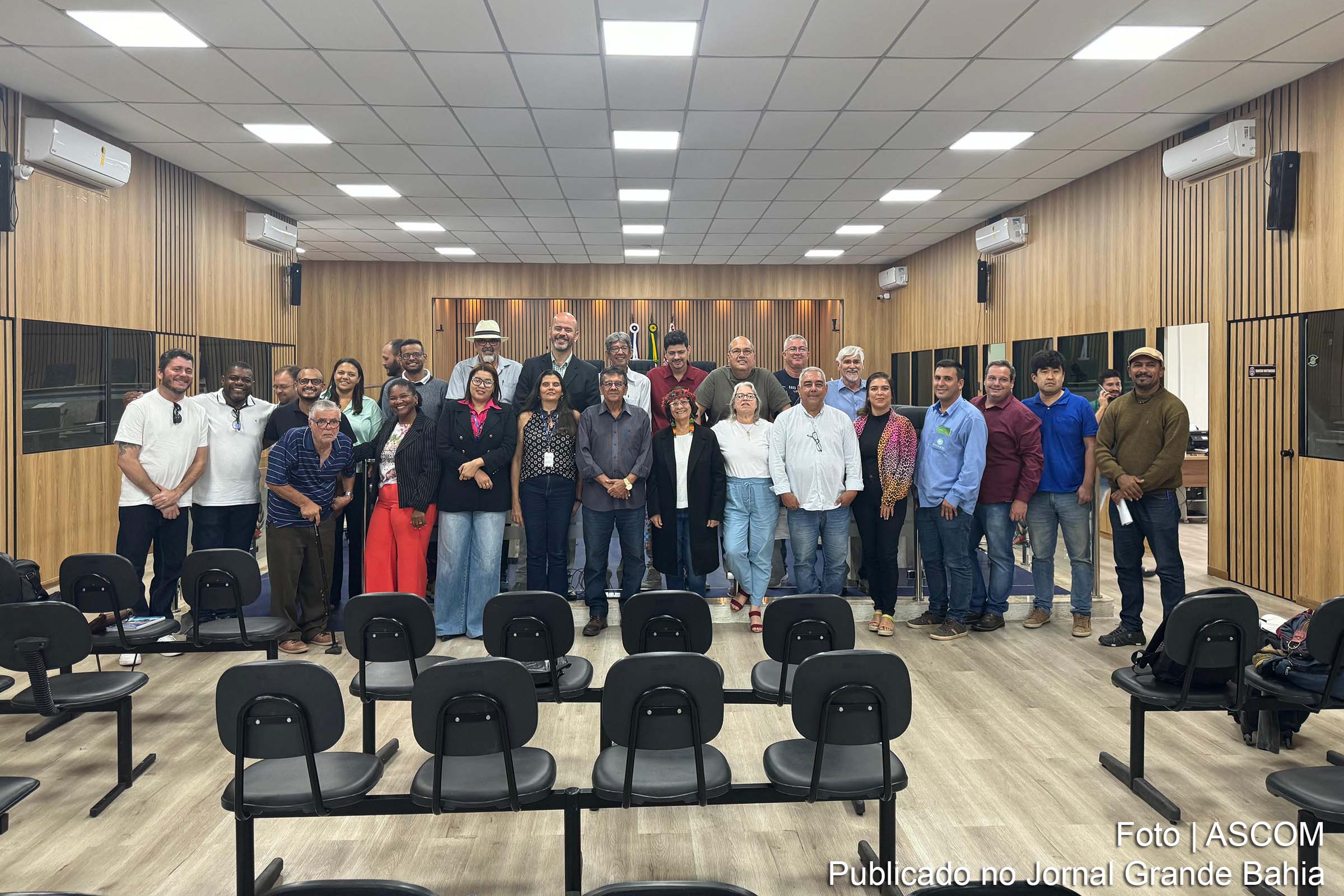 Comitê de Bacia Hidrográfica do Rio Paraguaçu assina contrato que marca o início da elaboração do Plano de Bacia