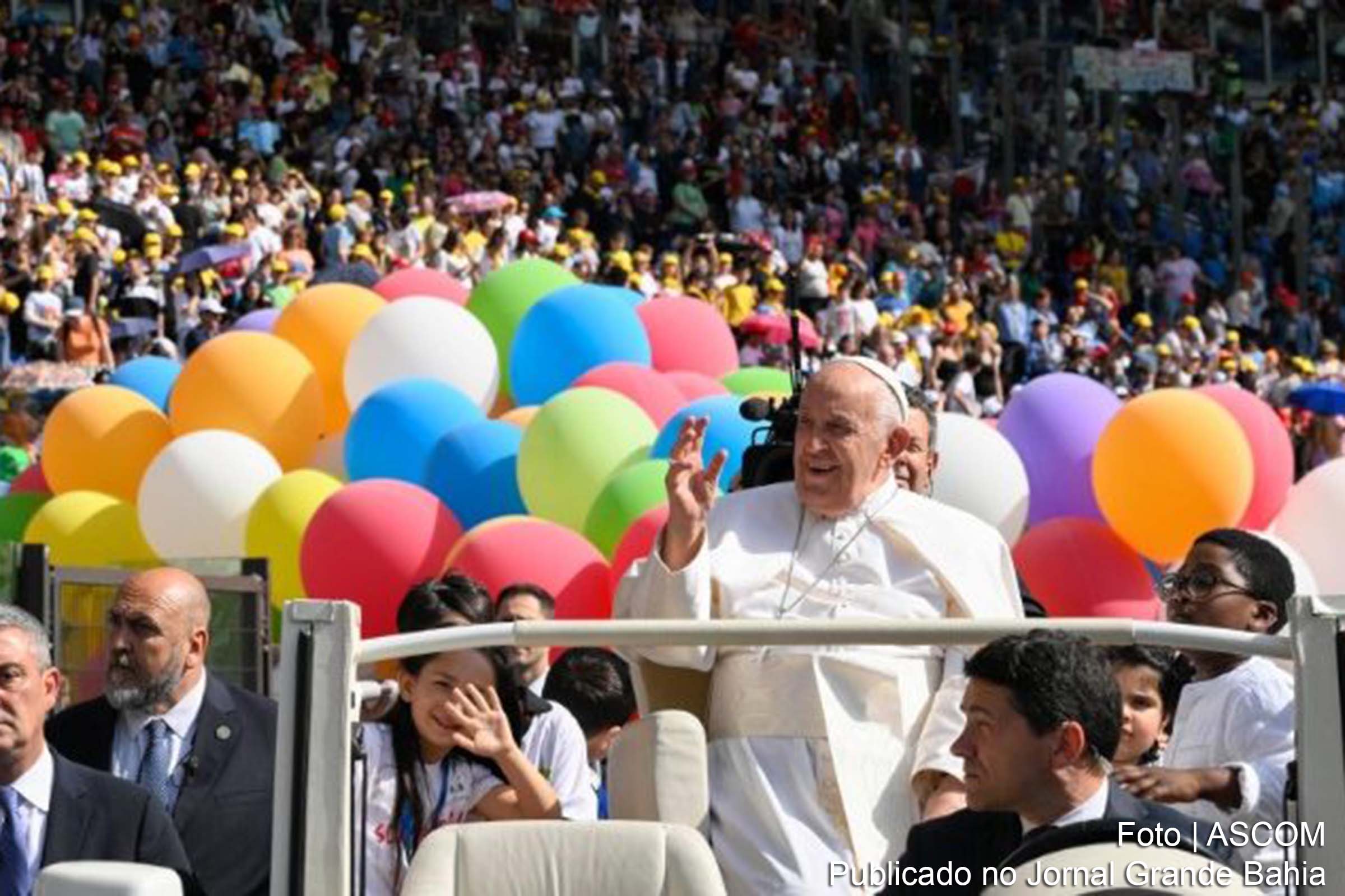 Itália: Papa Francisco encontra crianças no Estádio Olímpico e celebra missa na Praça São Pedro