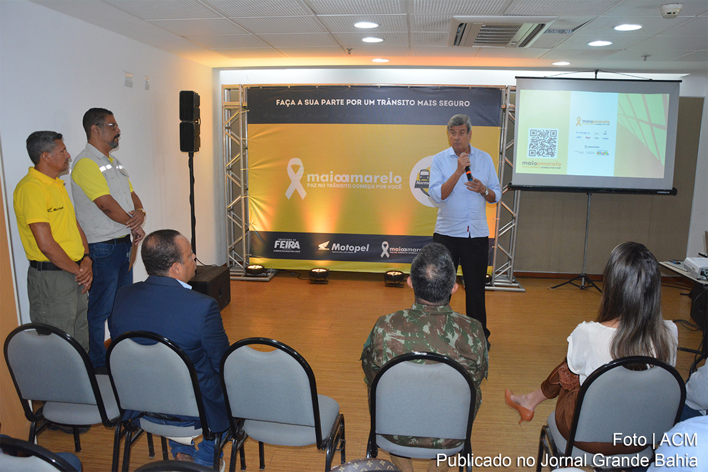 Superintendência Municipal de Trânsito (SMT) lança campanha "Paz no trânsito começa por você" no Maio Amarelo em Feira de Santana.