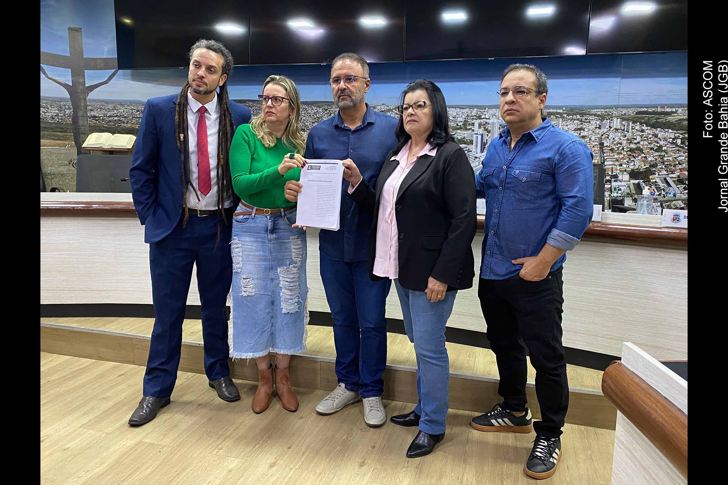Grupo de parlamentares busca investigar possíveis irregularidades na gestão da Secretaria Municipal de Saúde de Vitória da Conquista.