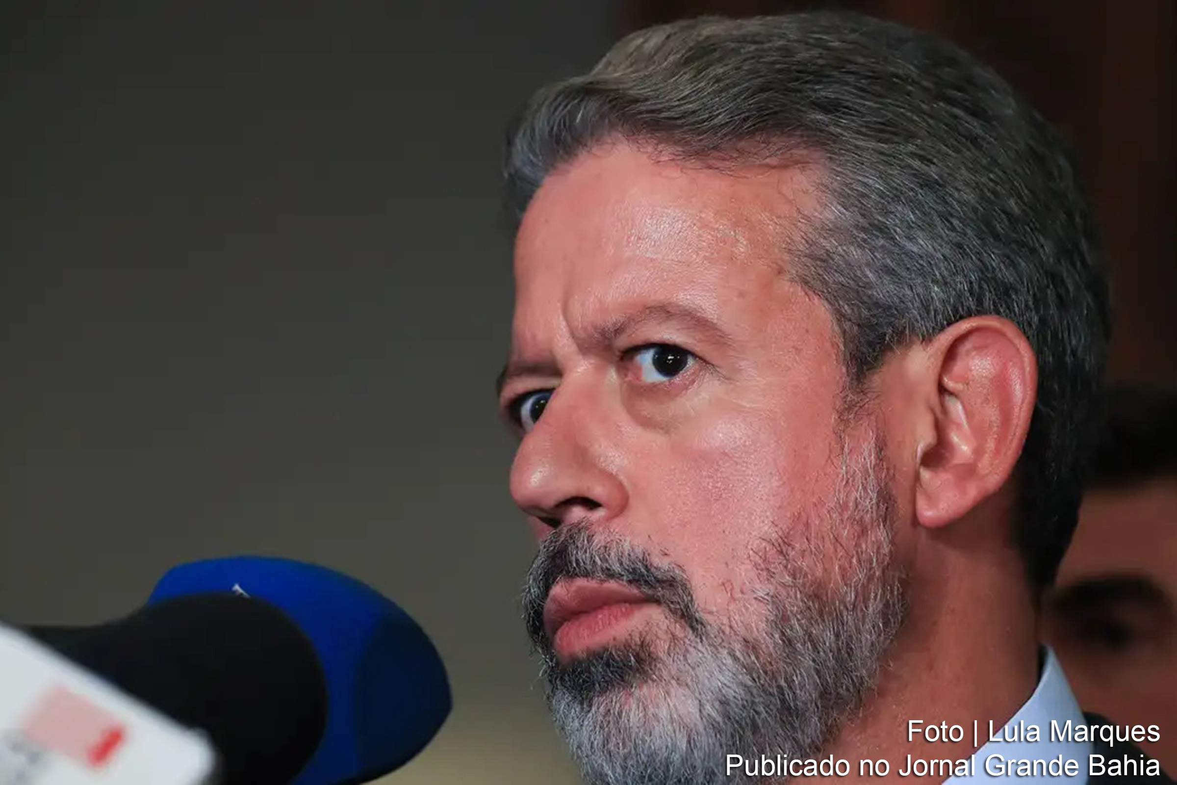 Presidente da Câmara, Arthur Lira, institui comissão especial para avaliar a PEC 45 de 2023, que criminaliza a posse e o porte de qualquer quantidade de droga ilícita.