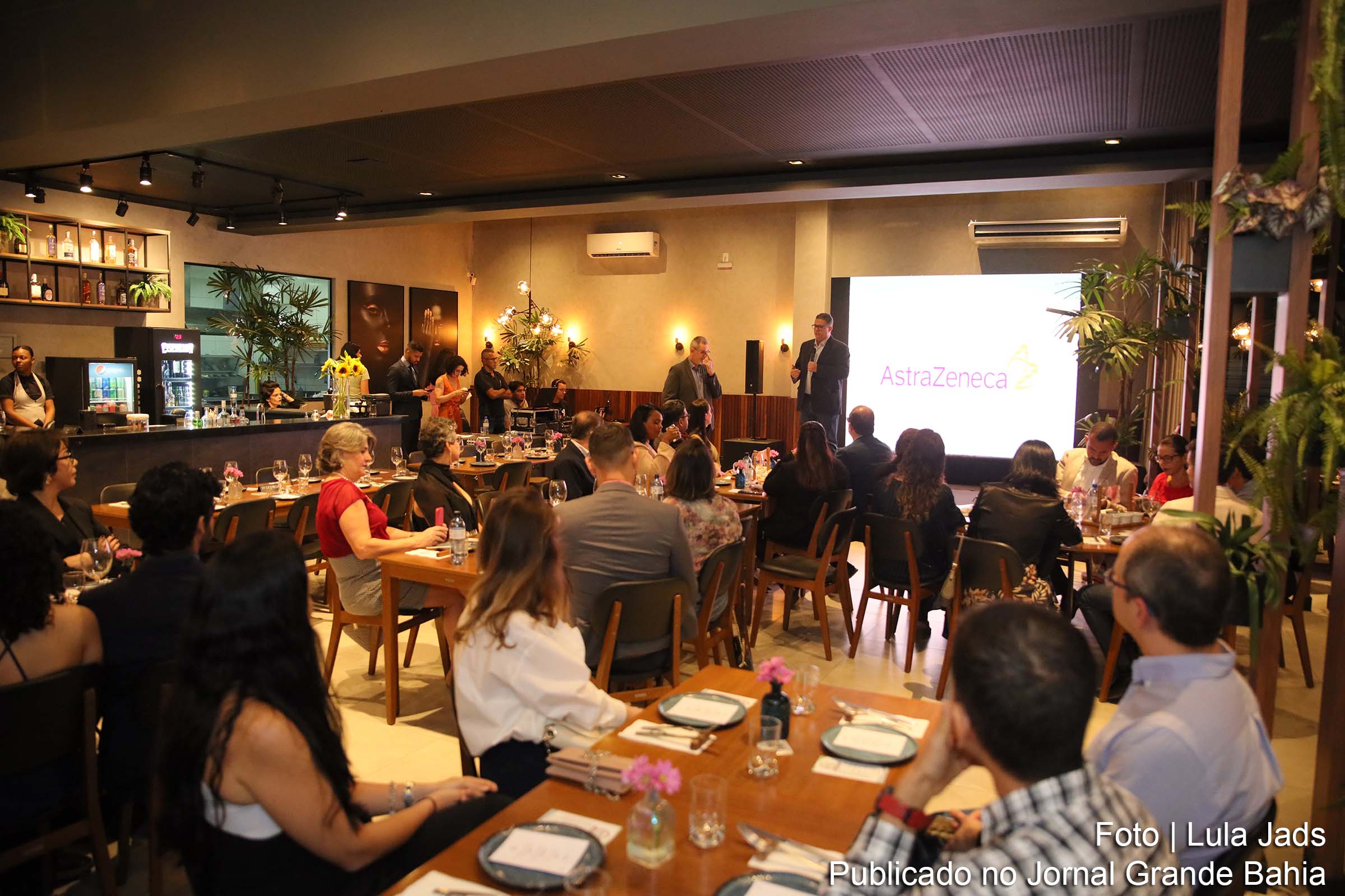 Autoridades conhecem projeto de unidade móvel para rastreio do câncer de pulmão em Feira de Santana