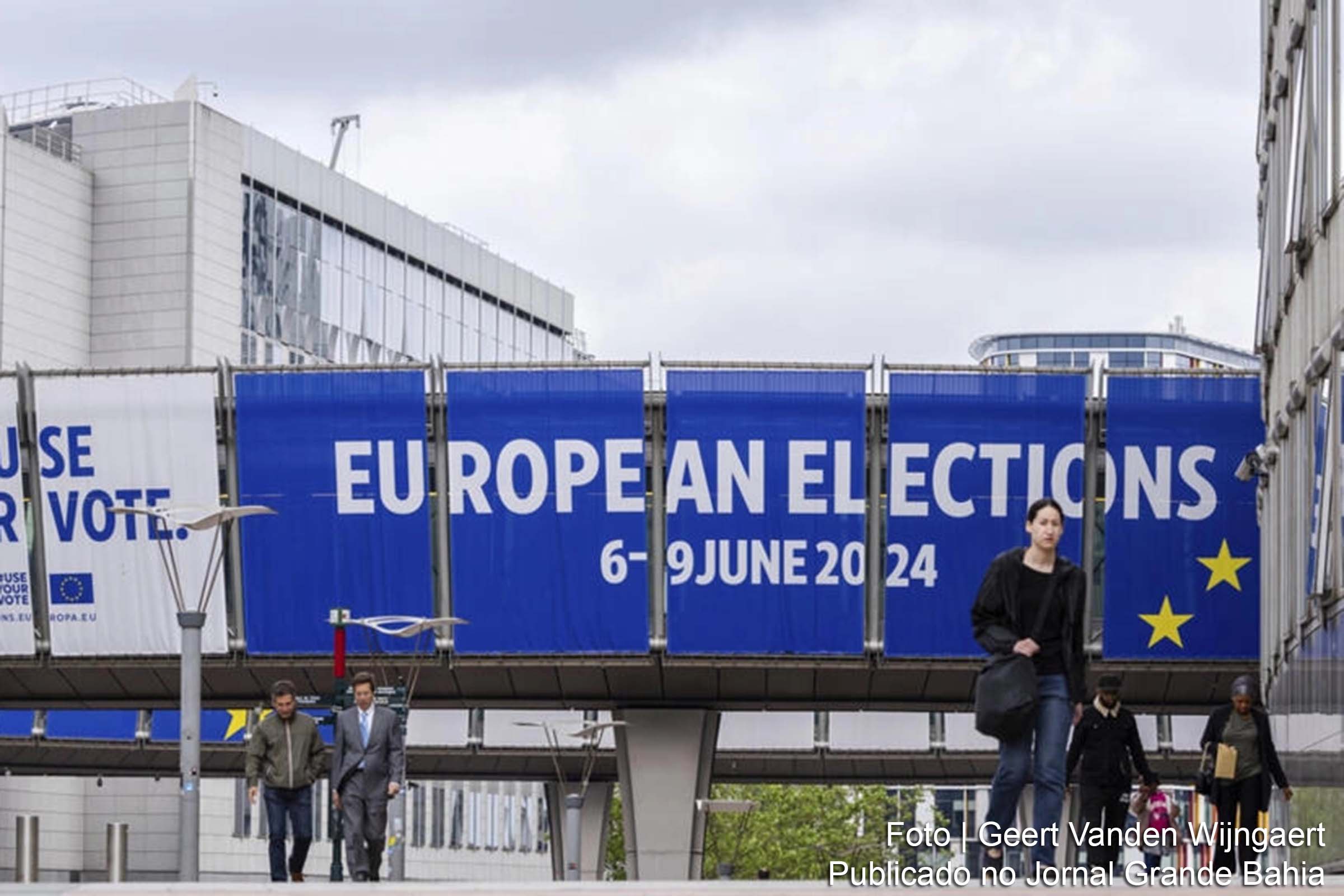 Eleições europeias iniciam com crescimento da extrema direita no Parlamento