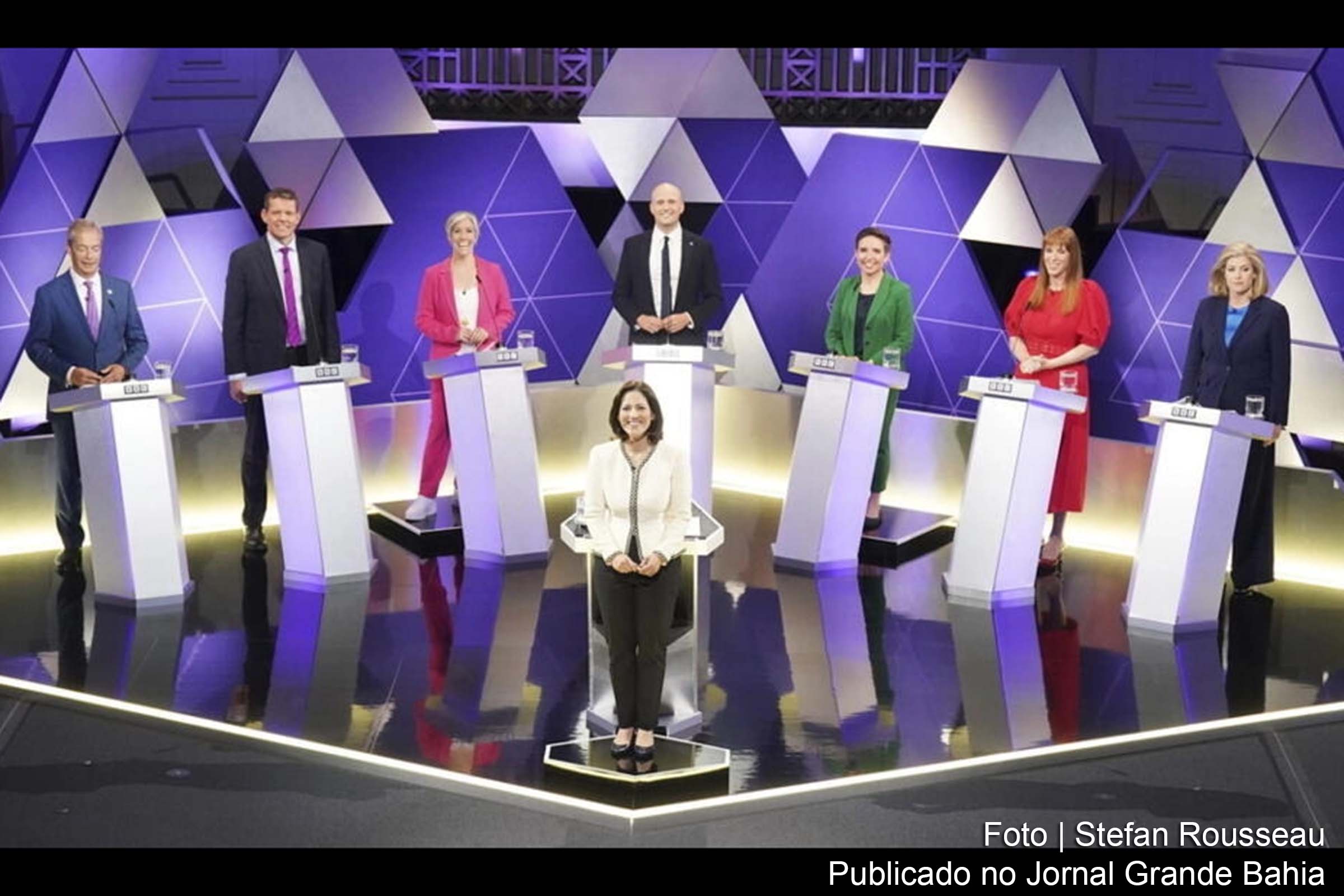 As eleições gerais no Reino Unido se aproximam com a perspectiva de mudança após 14 anos de governo conservador, enquanto o partido de extrema-direita Reform UK ganha espaço na política britânica.