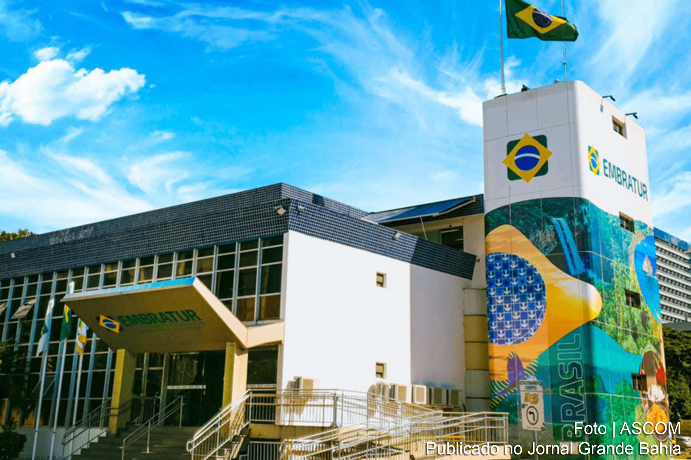 Nova legislação permite contratação direta da Embratur por órgãos públicos, facilitando ações de promoção turística e organização de grandes eventos internacionais.