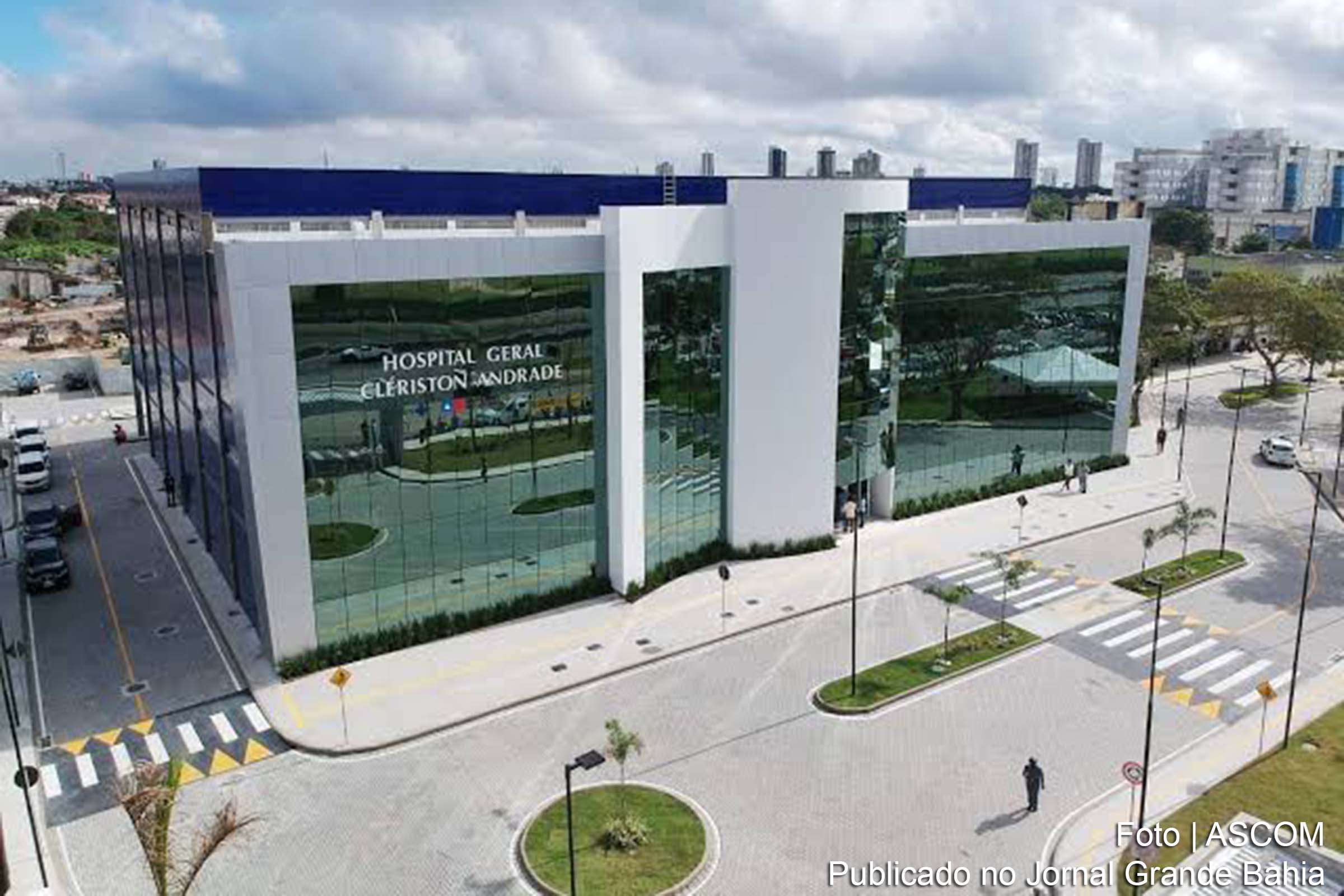 Funcionários enfrentam atrasos nos pagamentos e pacientes relatam dificuldades de atendimento na UPA vizinha ao Hospital Geral Clériston Andrade, conforme denúncias feitas na Câmara Municipal.