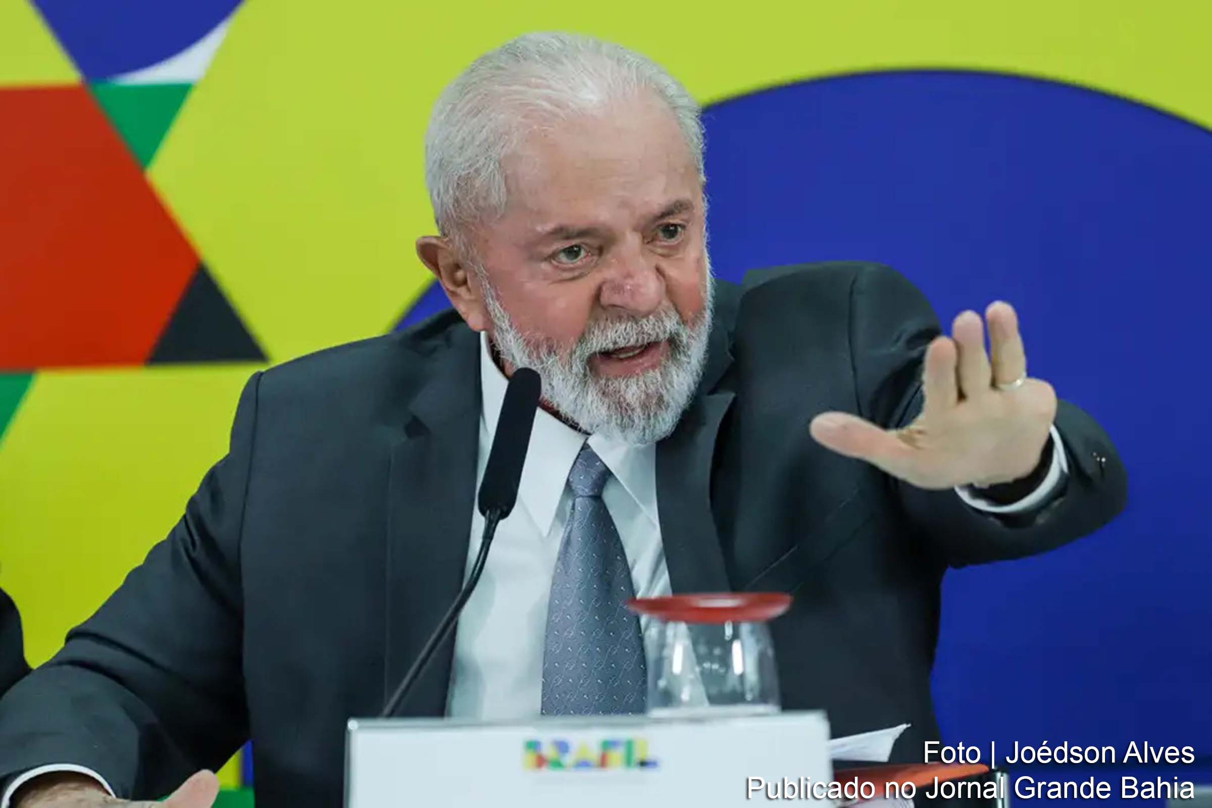 Presidente brasileiro pede retratação do líder argentino e discute temas de cooperação e segurança.