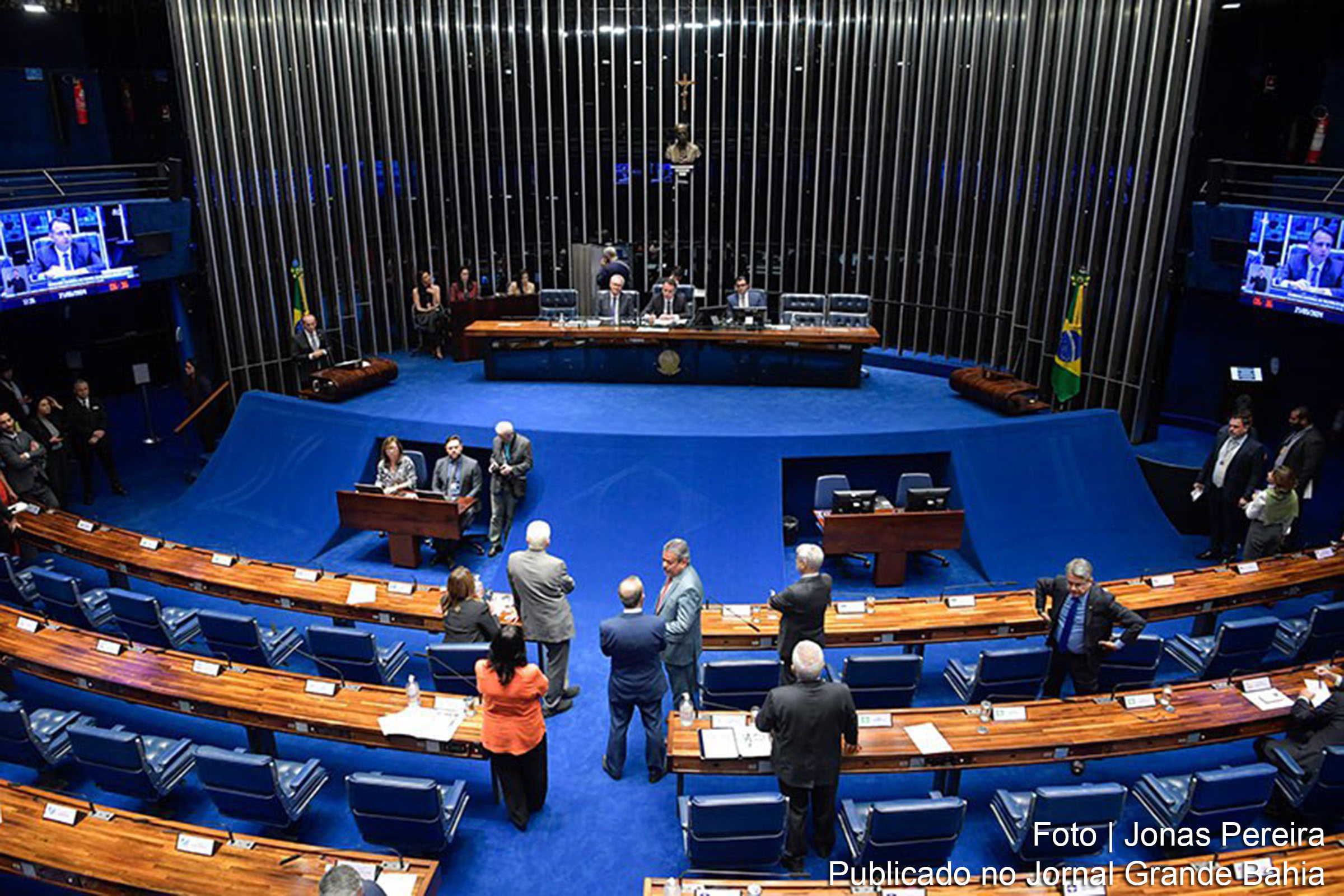 Projeto de Lei em votação propõe facilitar a contratação da Embratur por órgãos públicos e permite recebimento de recursos do Orçamento da União.