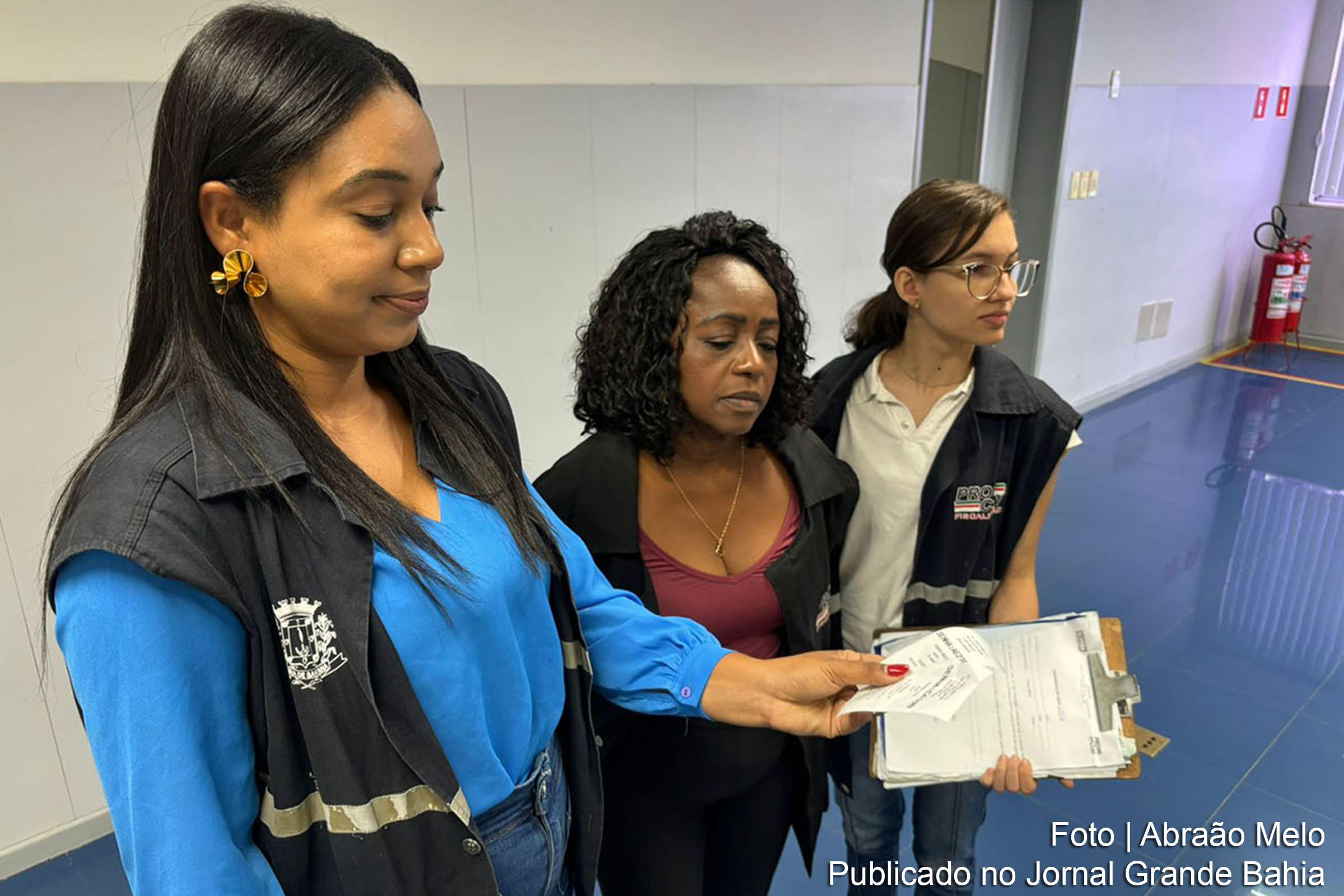 Fiscalizações realizadas pelo Procon revelam irregularidades no atendimento bancário, resultando em multas para seis bancos que não cumpriram o tempo máximo de espera estabelecido pela Lei Municipal 3622/2016.