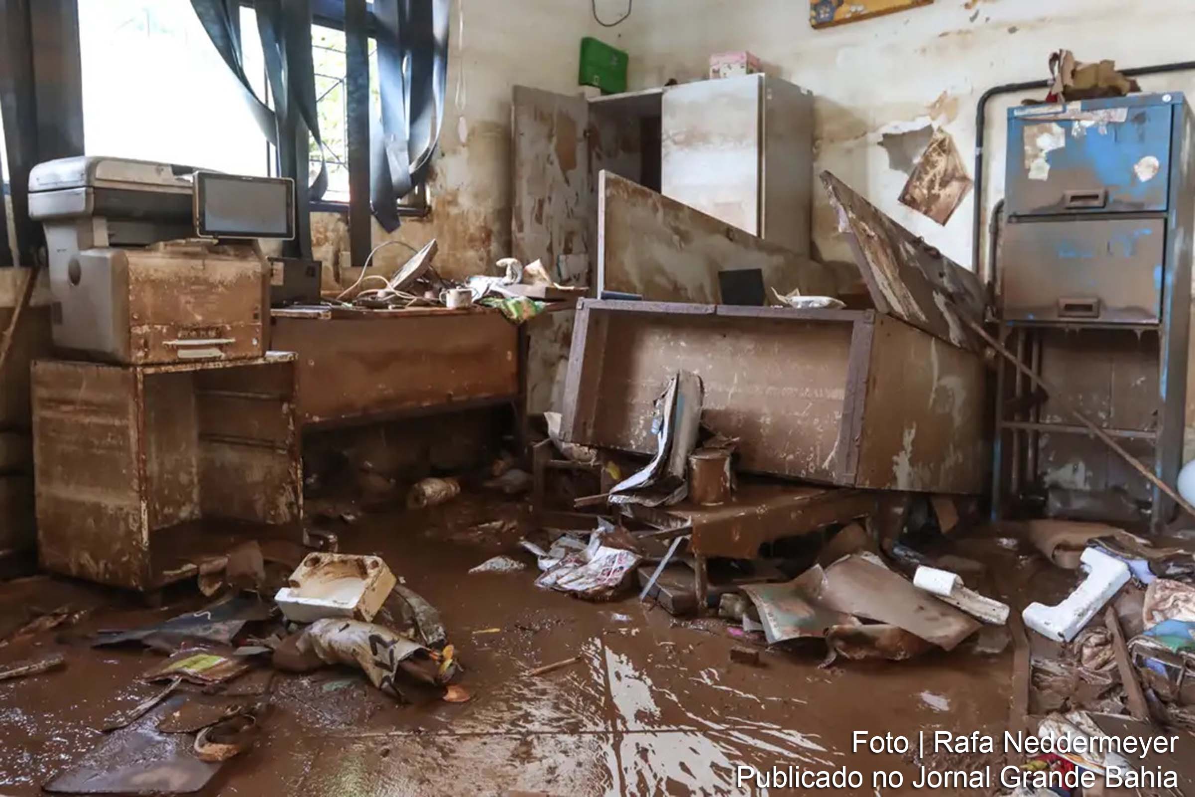 Desastre climático no Rio Grande do Sul: Mortes aumentam para 171 e gaúchos lutam para retomar rotina