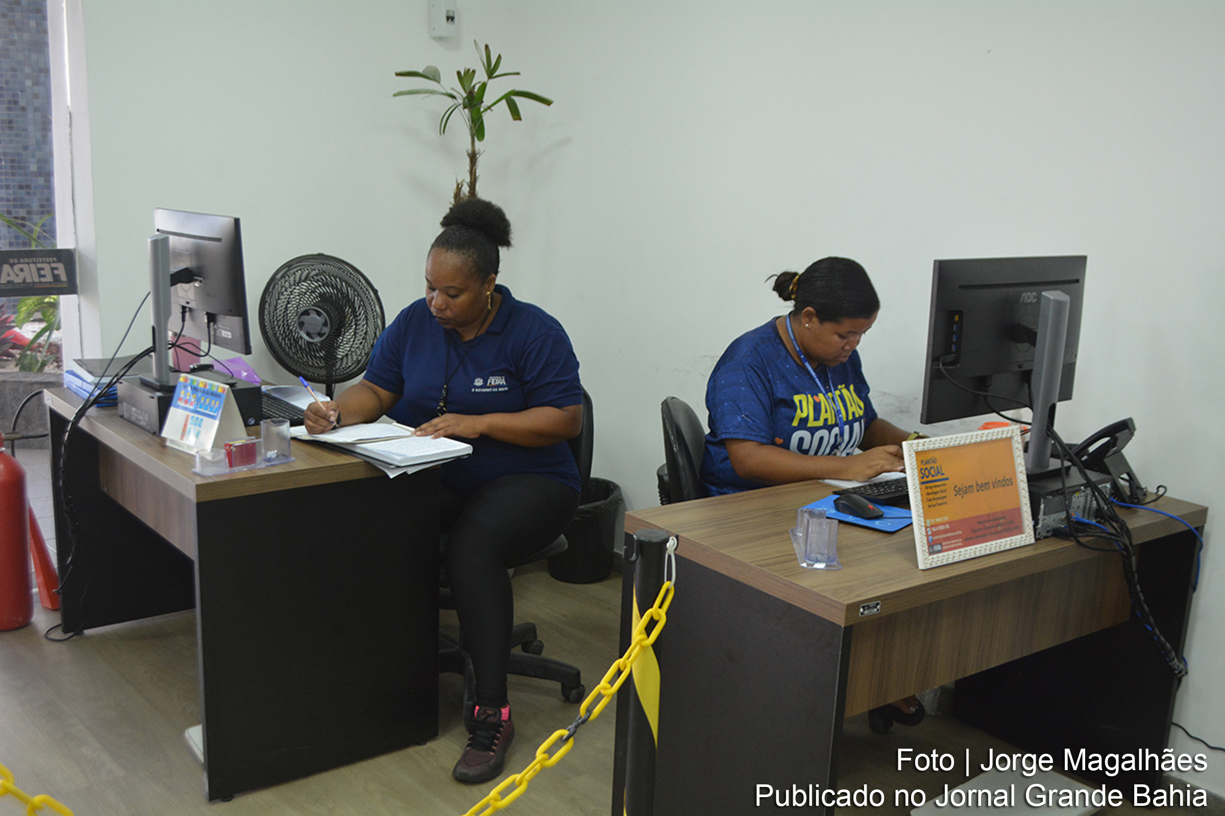 Antecipação salarial anunciada pelo prefeito Colbert Martins Filho visa beneficiar servidores municipais e impulsionar o comércio.