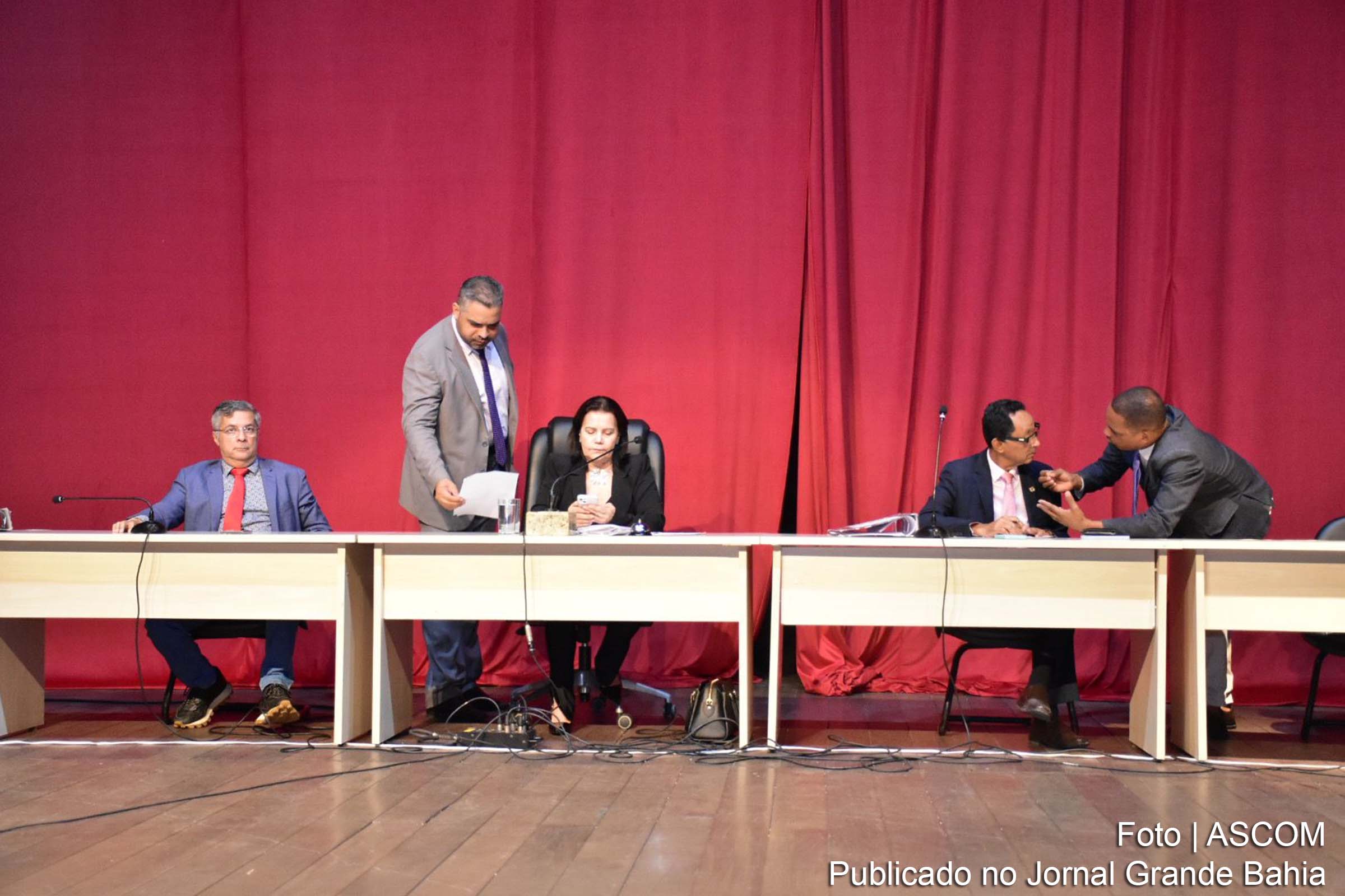 Presidente da Câmara Municipal, Eremita Mota (PP), informa envio do Projeto de Lei ao Tribunal de Contas dos Municípios para consulta sobre sua viabilidade.