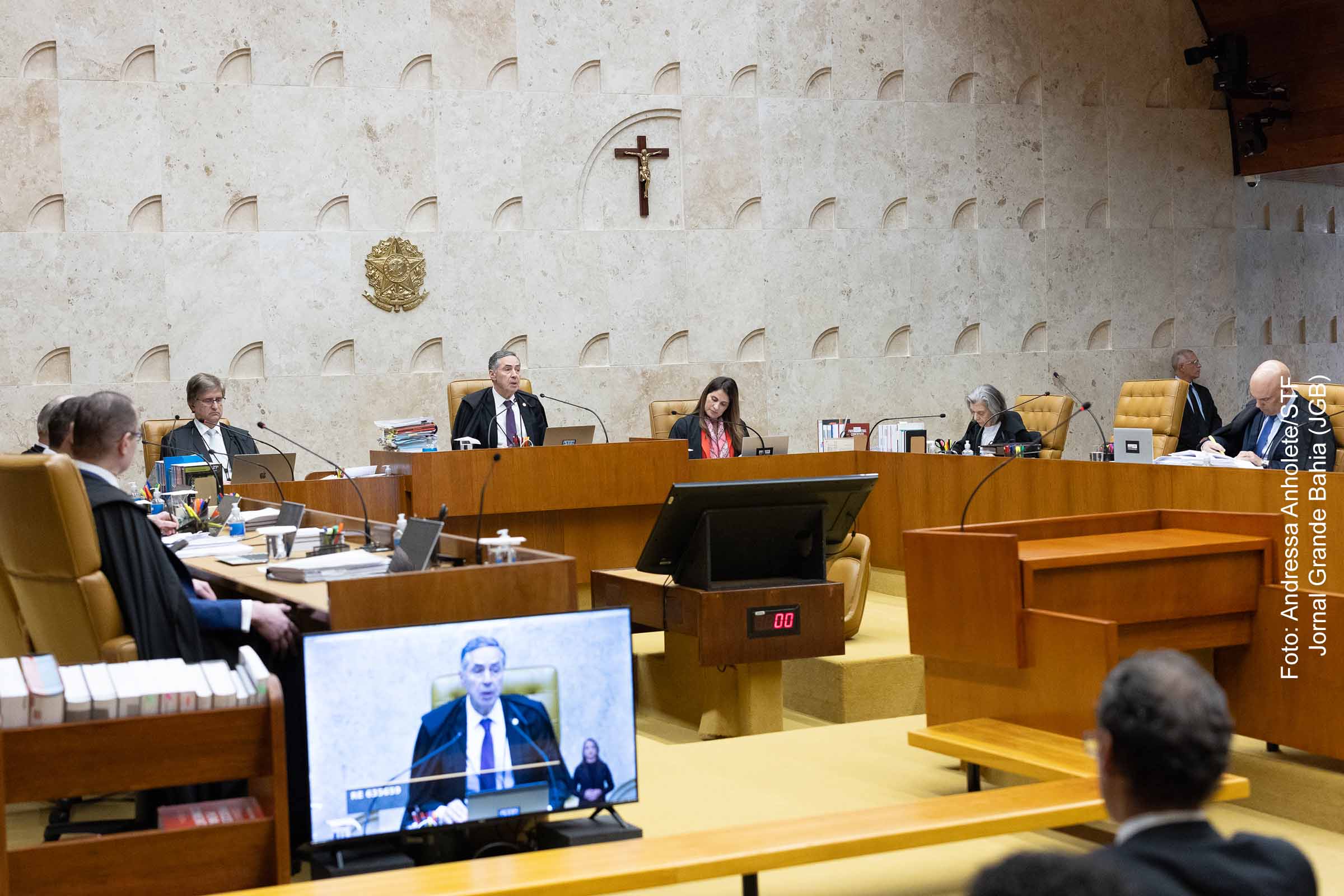 Supremo Tribunal Federal decide sobre sobras eleitorais.