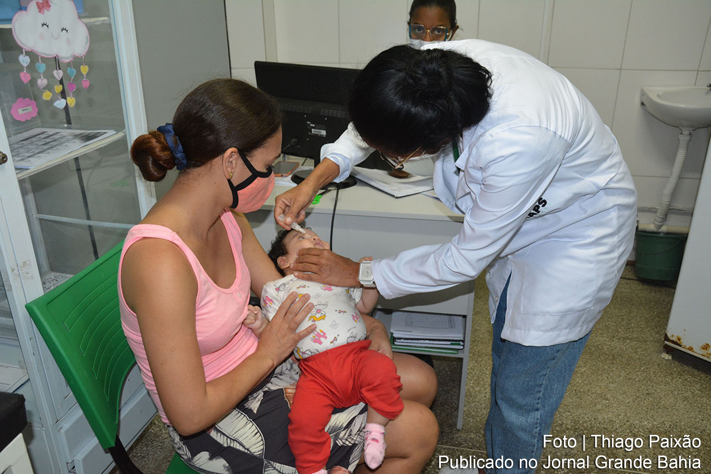 A Prefeitura de Feira de Santana promove, neste sábado, um novo Dia D de vacinação para atualizar o calendário vacinal e proteger contra a paralisia infantil.