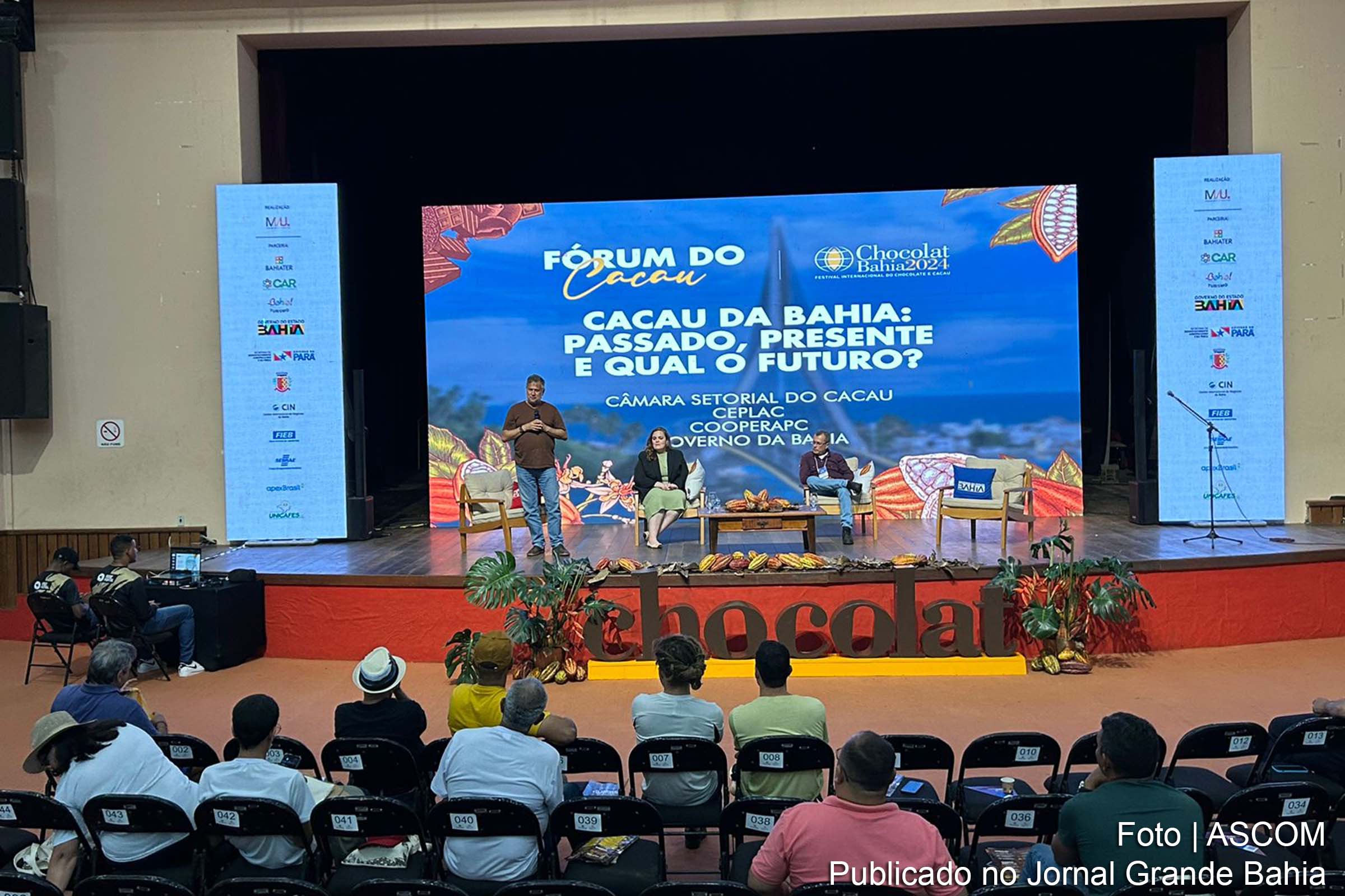 Durante a 38ª edição do Chocolat Festival 2024, a Secretaria de Desenvolvimento Econômico da Bahia (SDE) discutiu as oportunidades de internacionalização do cacau produzido no estado.