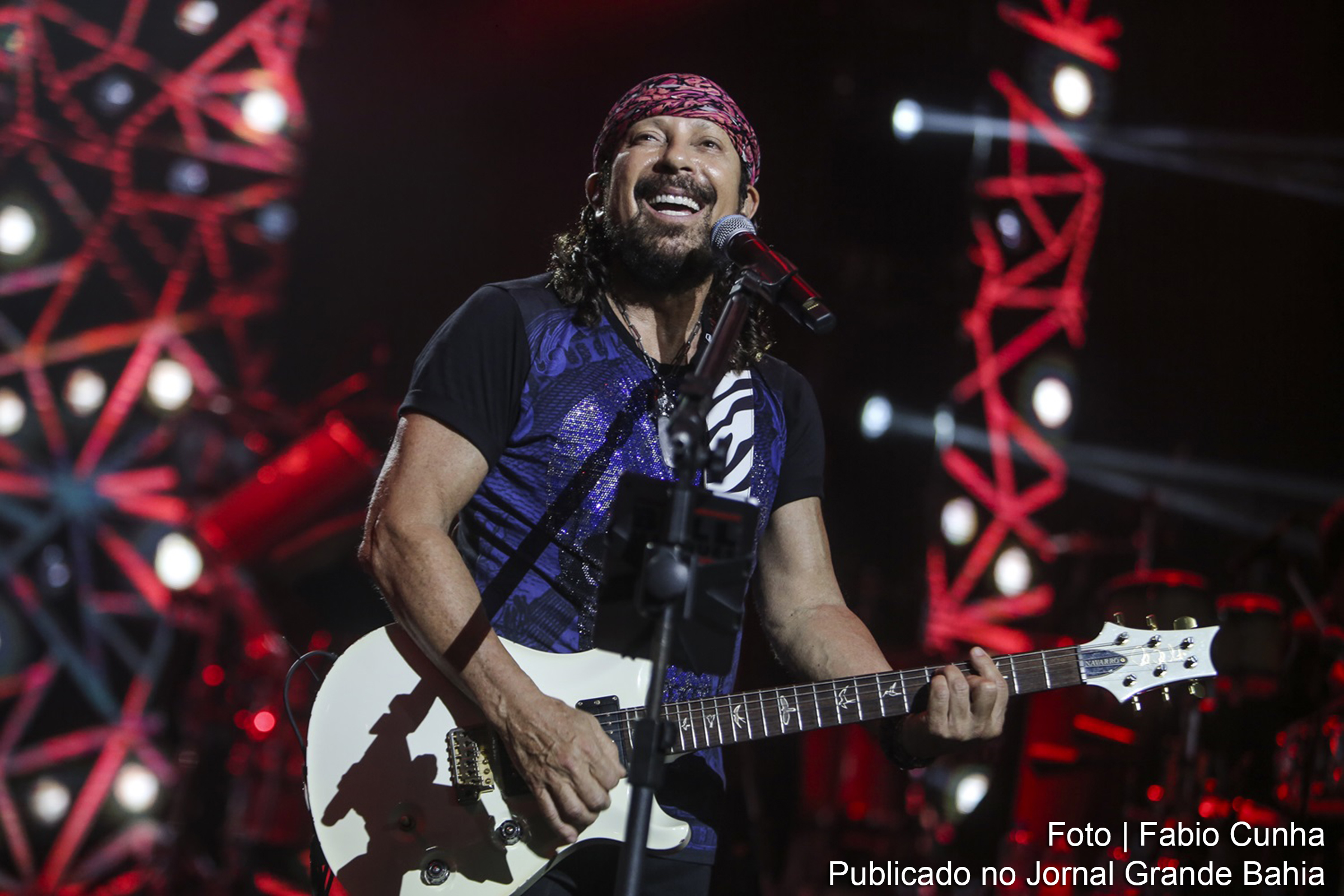 Cantor baiano será a atração principal no primeiro dia do evento que promete três dias de festa à beira-mar.