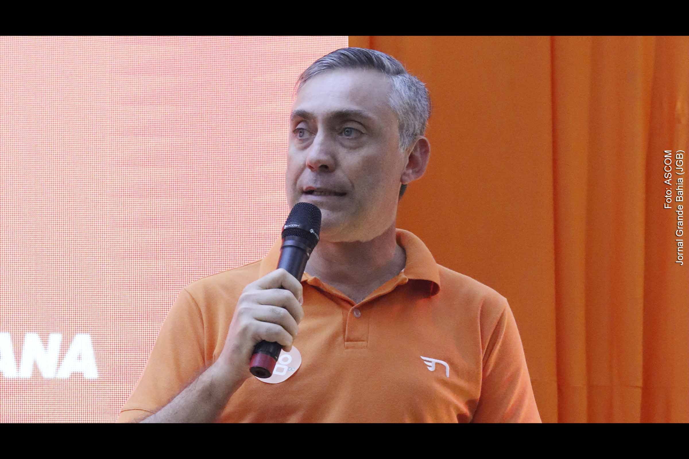 Após desistência de Pablo Roberto, pré-candidato do Partido Novo Carlos Medeiros declara que seguirá firme na disputa pelo comando da Prefeitura de Feira de Santana nas Eleições 2024.