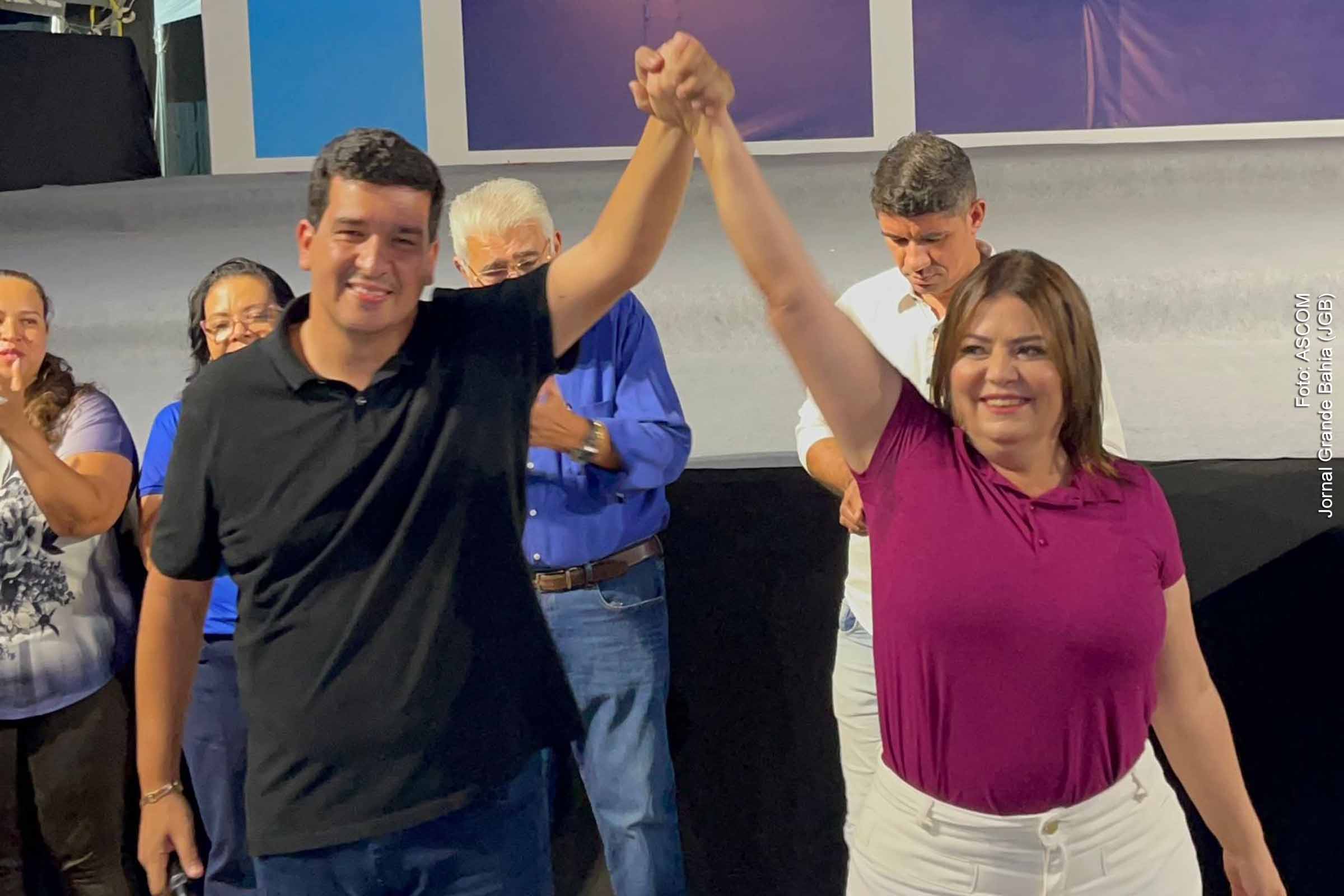 Pré-candidato a prefeito de Barreiras, Danilo Henrique, oficializa Karlúcia Macedo como vice de sua chapa.