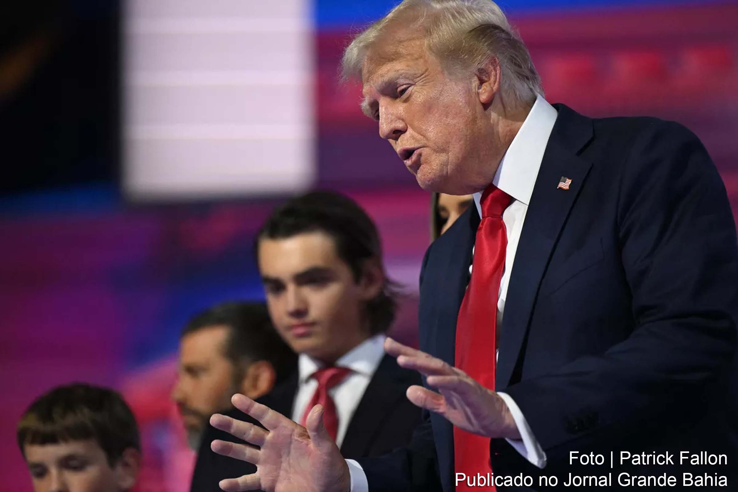 Em discurso na Convenção Nacional Republicana, Donald Trump propõe permitir que montadoras chinesas fabriquem carros nos Estados Unidos.