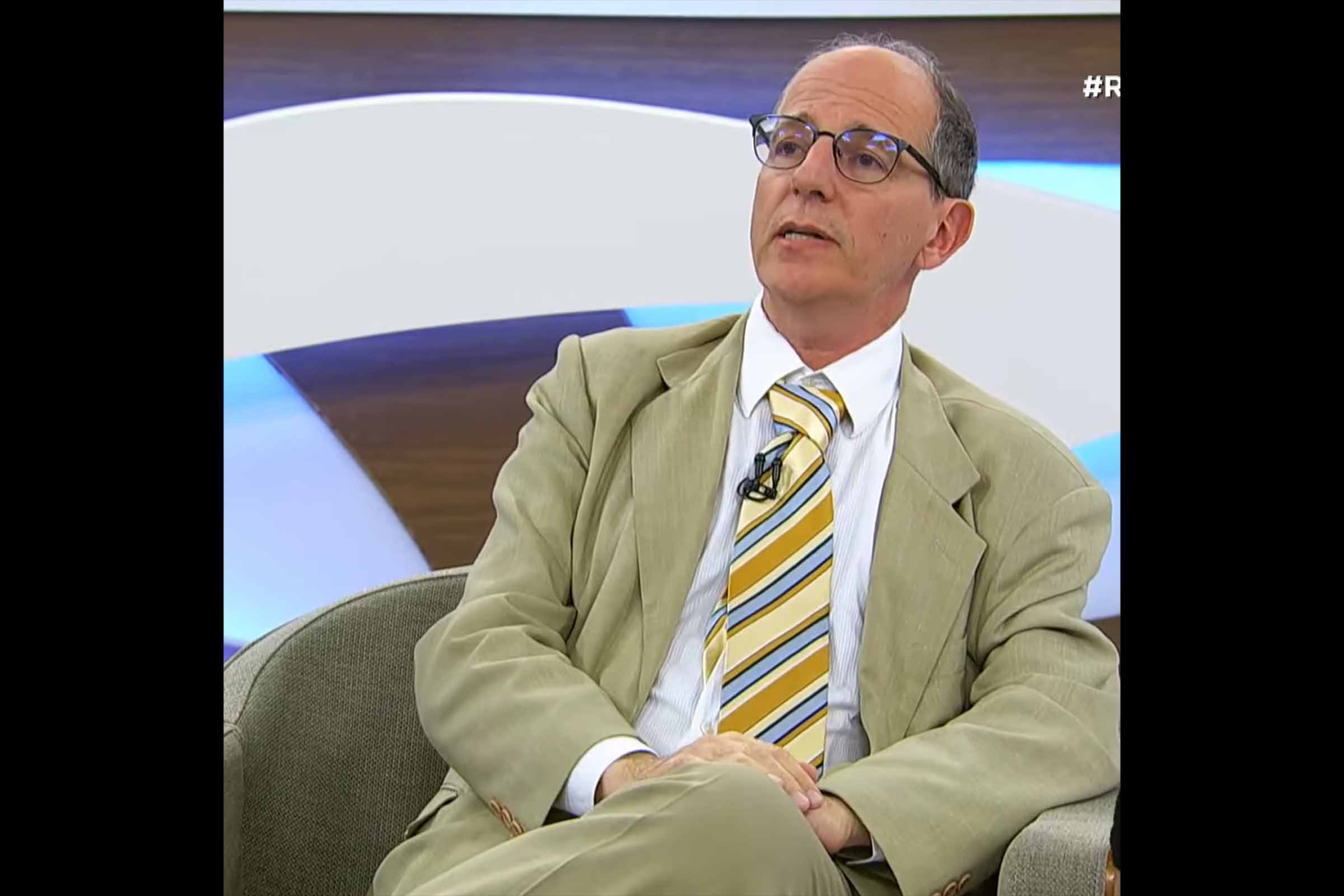 Impacto da vinculação do salário-mínimo ao PIB nos benefícios previdenciários amplia déficit do Governo Lula e compromete crescimento econômico do Brasil