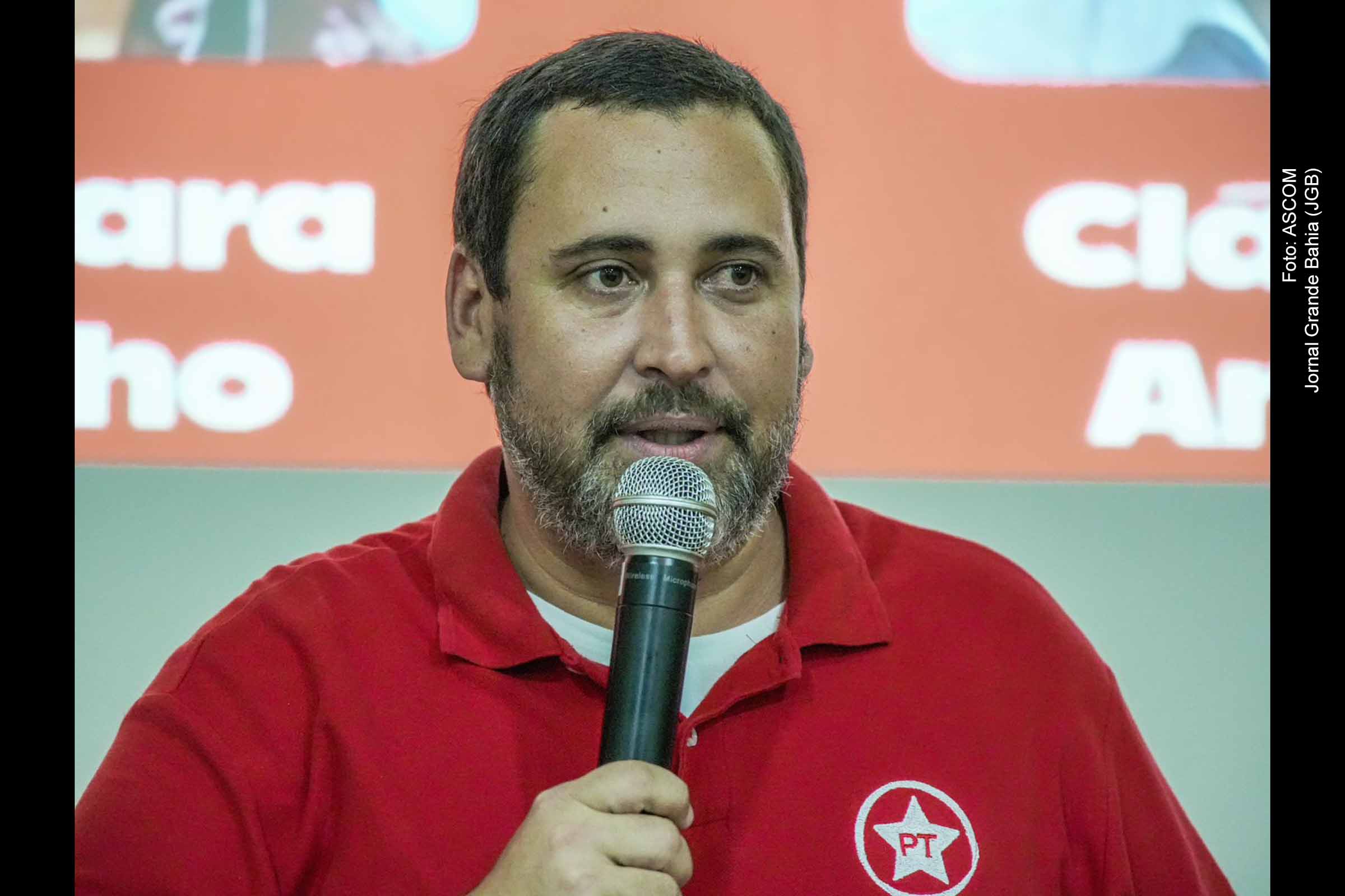 Éden Valadares, presidente do Partido dos Trabalhadores da Bahia, rebateu as acusações do prefeito Bruno Reis sobre a gestão petista na capital baiana, destacando os investimentos e melhorias realizadas durante os governos do partido.