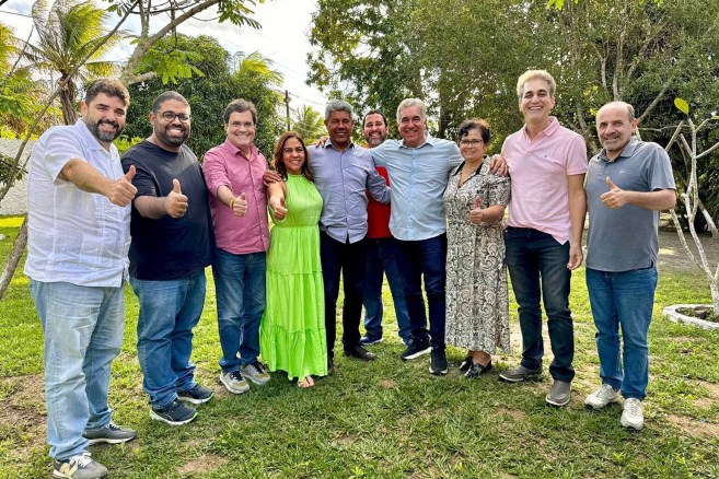 Reunião de líderes políticos do PT reforça estratégias para a disputa pelo comando da Prefeitura de Feira de Santana nas Eleições 2024.