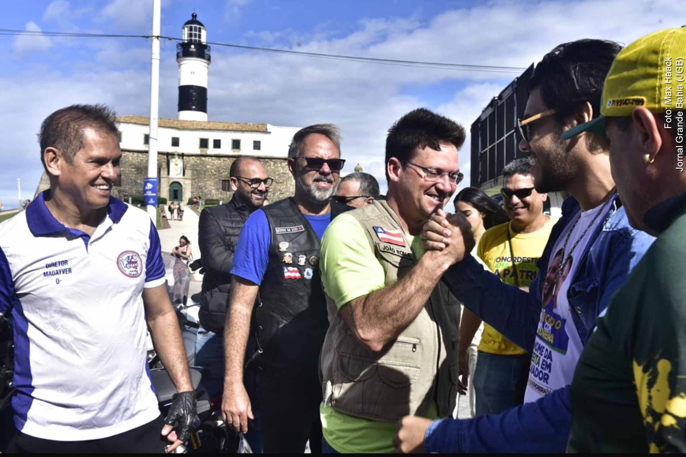 Ex-deputado João Roma participa de Motociata da Independência em Salvador