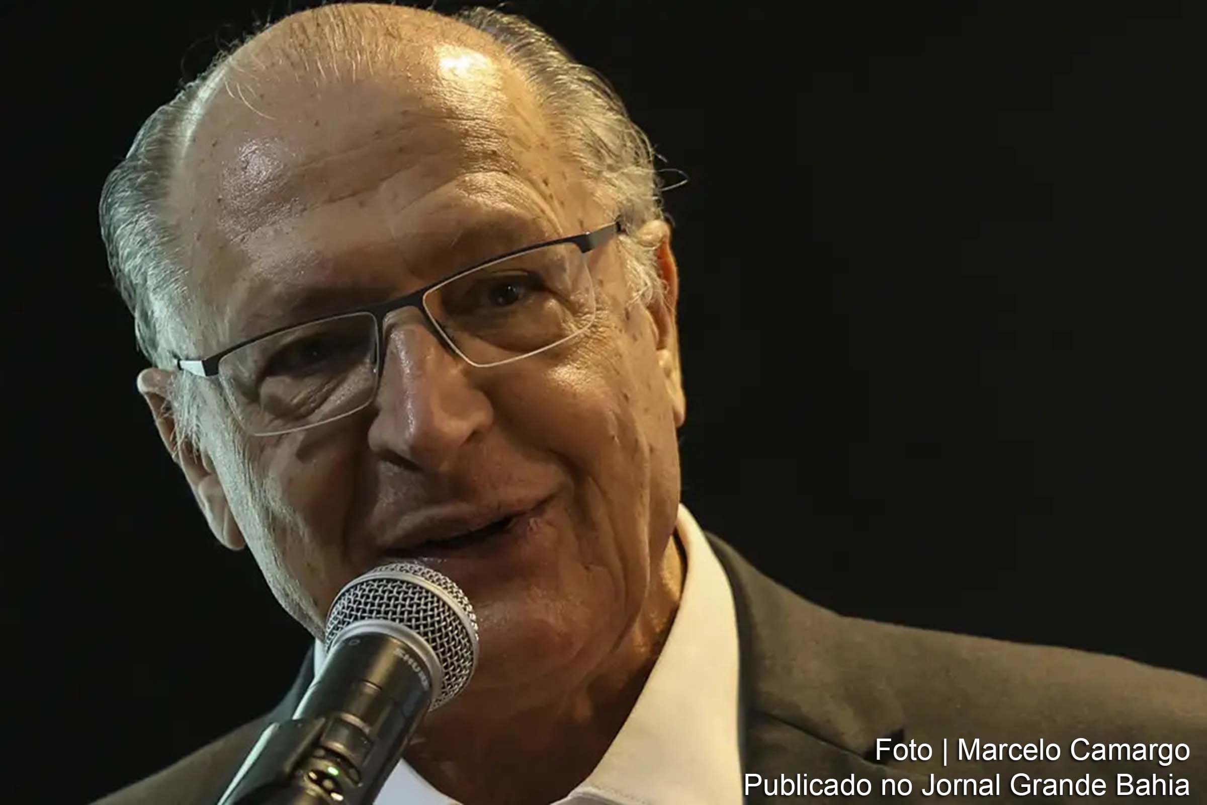 Vice-presidente Geraldo Alckmin destaca a importância da reforma tributária para a economia brasileira em evento no Rio de Janeiro.