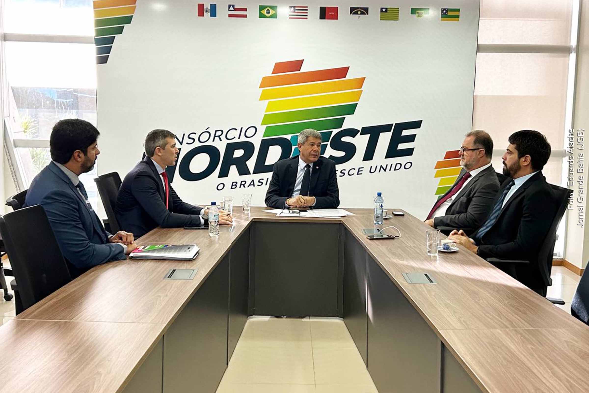 Governador Jerônimo Rodrigues participa de debate sobre Segurança Pública com membros do Consórcio do Nordeste; Encontro ocorreu em Brasília