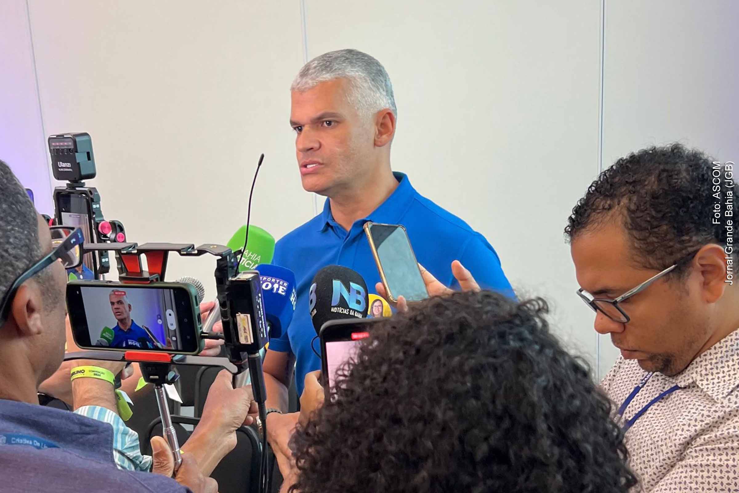 Deputado estadual Pablo Roberto desmente especulações e confirma aliança com José Ronaldo para executivo de Feira de Santana nas Eleições 2024.