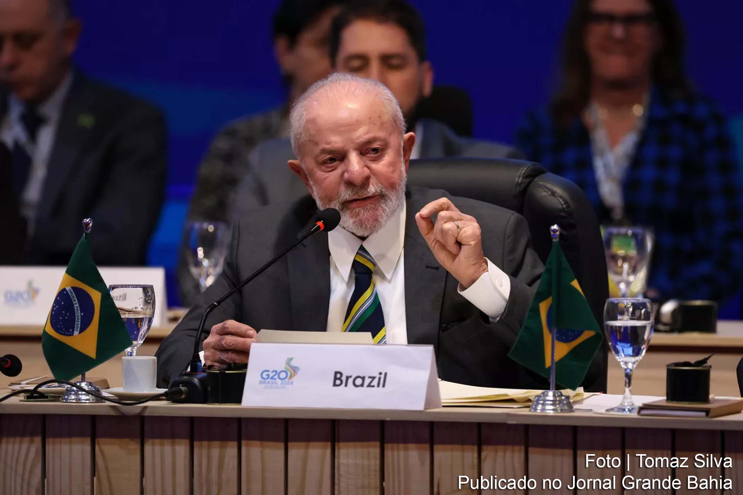 O presidente Luiz Inácio Lula da Silva discursa sobre a desigualdade global e o lançamento da Aliança Global contra a Fome e a Pobreza durante evento do G20 no Rio de Janeiro.