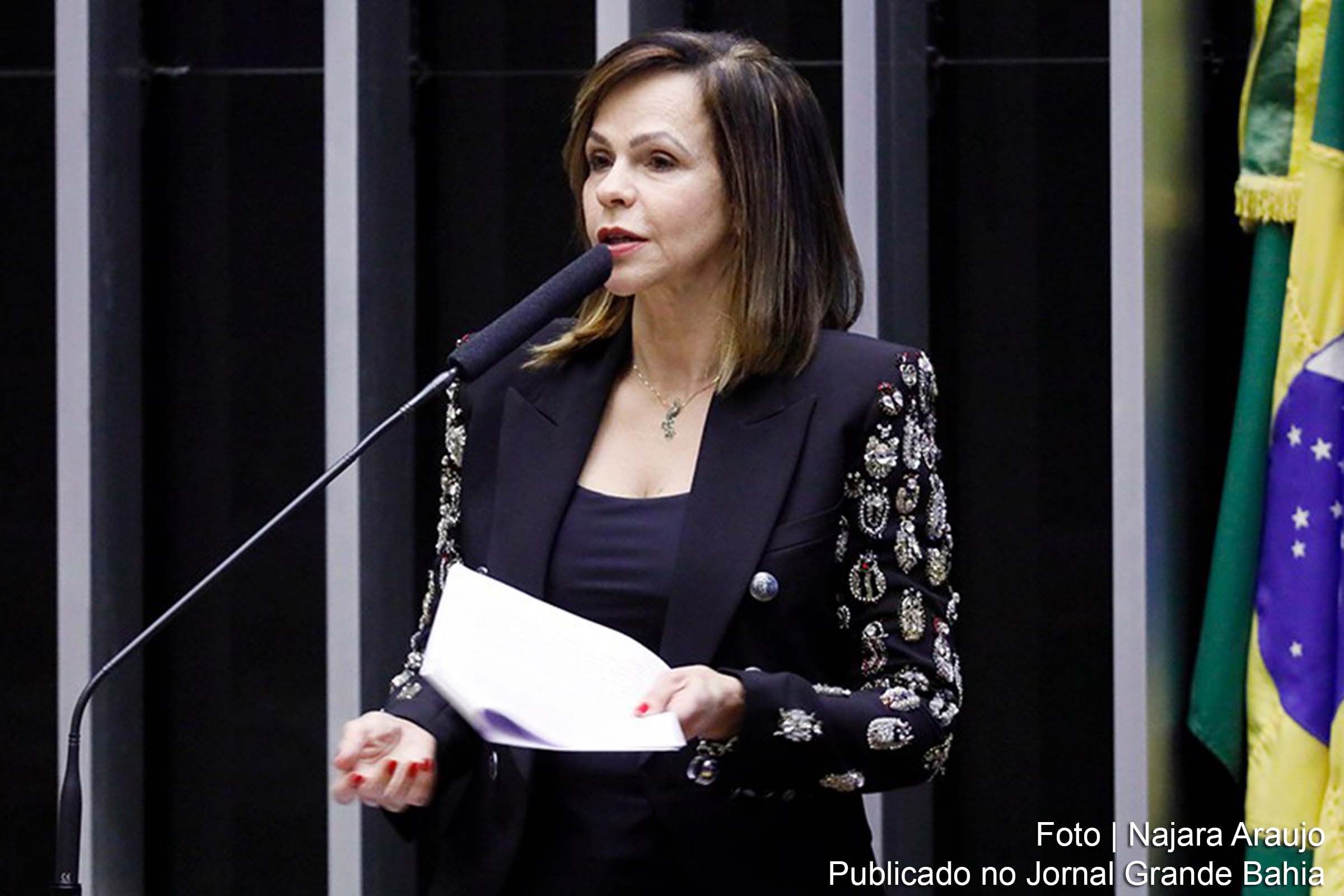 Lei visa garantir a permanência de estudantes de baixa renda em instituições federais.