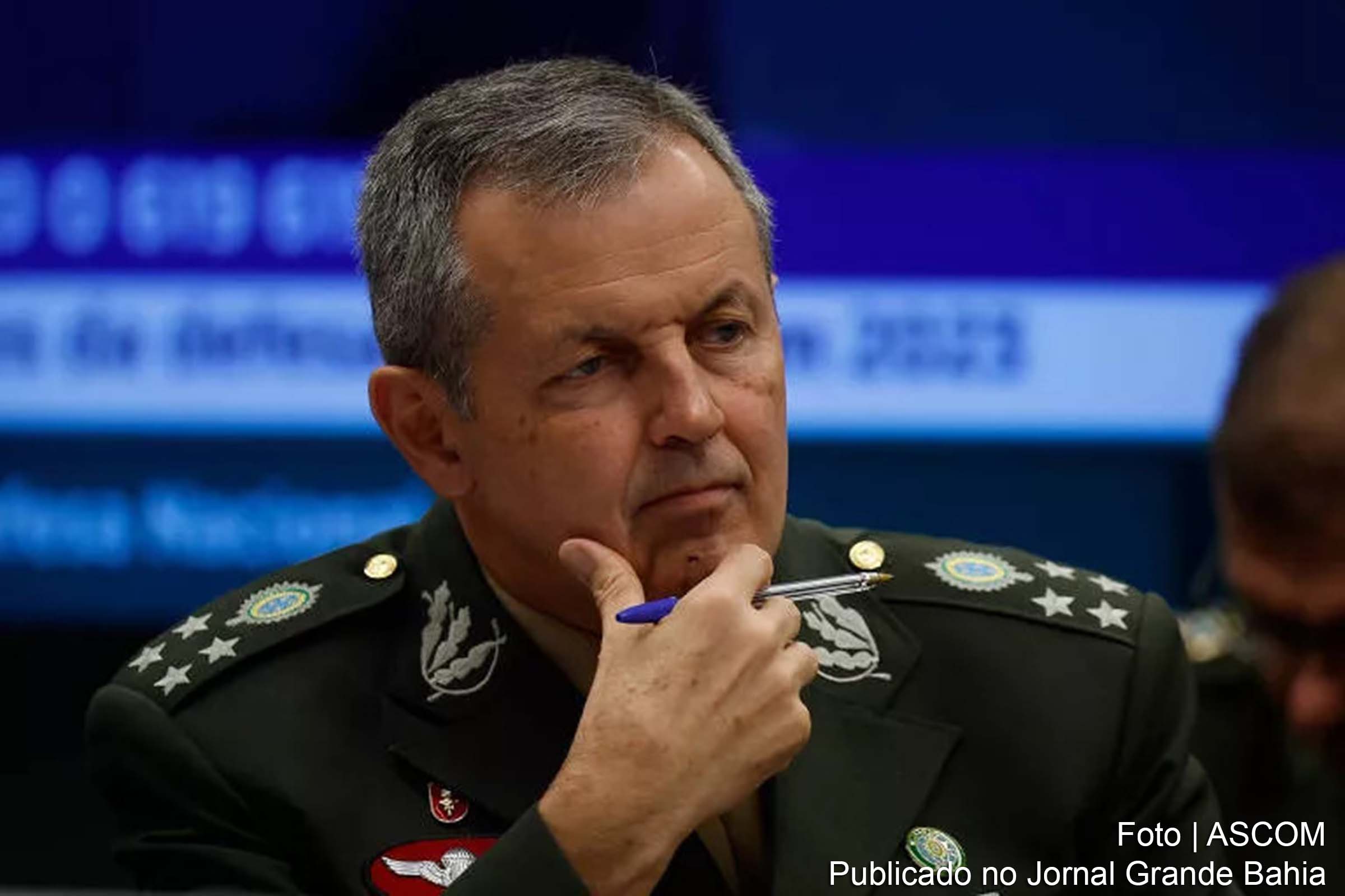 Em viagem oficial à China, comandante do Exército Brasileiro se reúne com autoridades chinesas e visita a Norinco, fabricante de armas que negocia participação na Avibras.