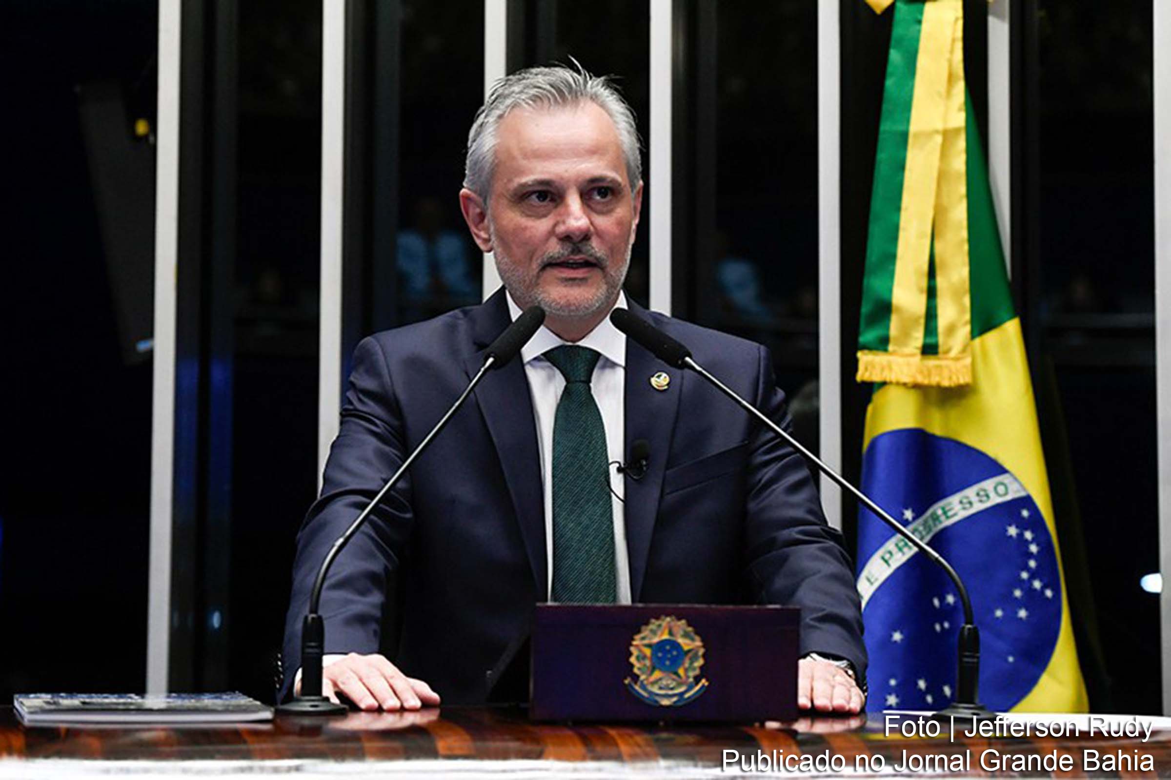 Beto Martins é empossado senador por Santa Catarina e assume substituição temporária de Ivete da Silveira.