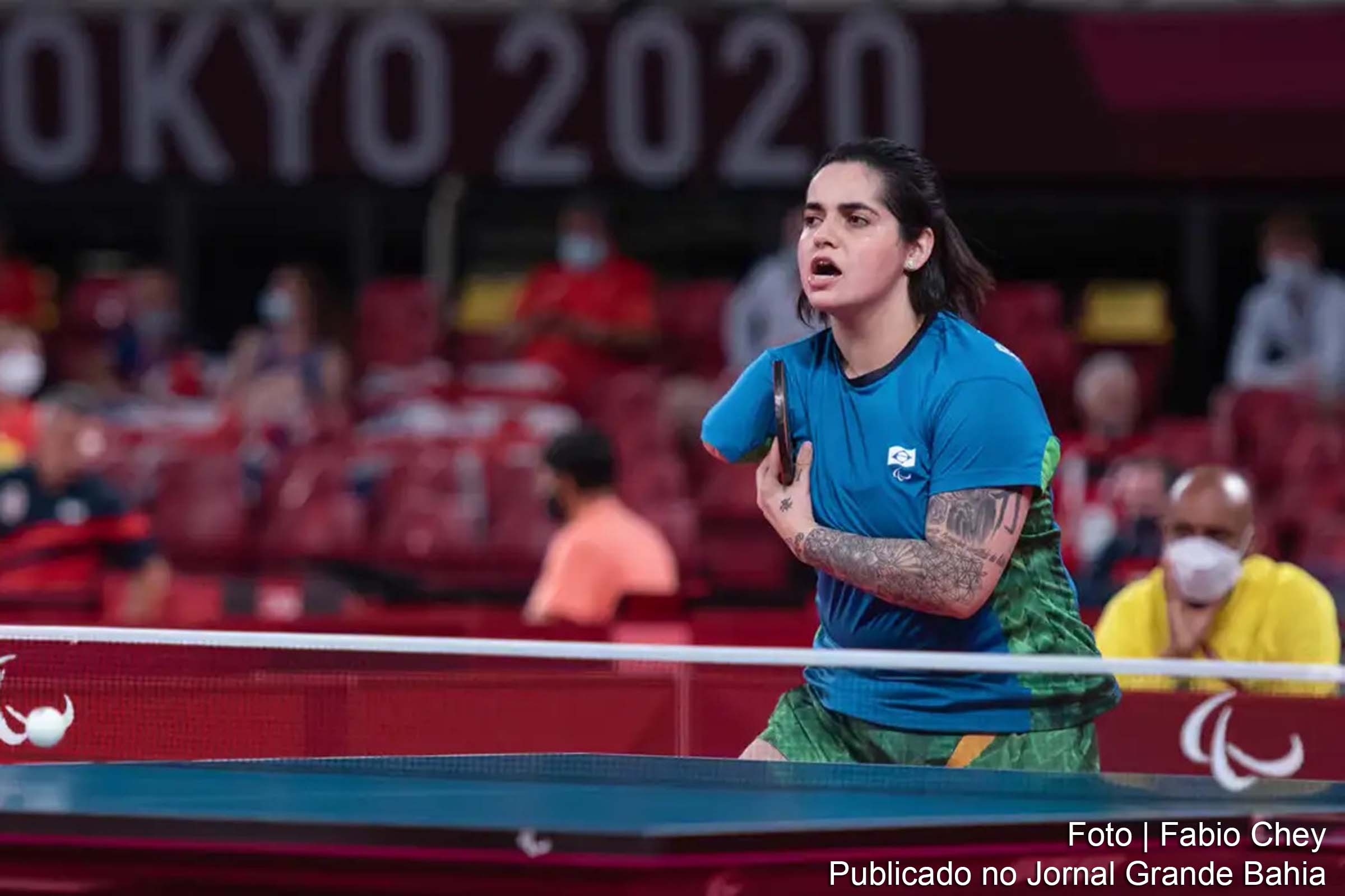 A mesa-tenista Bruna Alexandre, de 29 anos, tornou-se a primeira brasileira a competir tanto nos Jogos Olímpicos quanto nos Paralímpicos.
