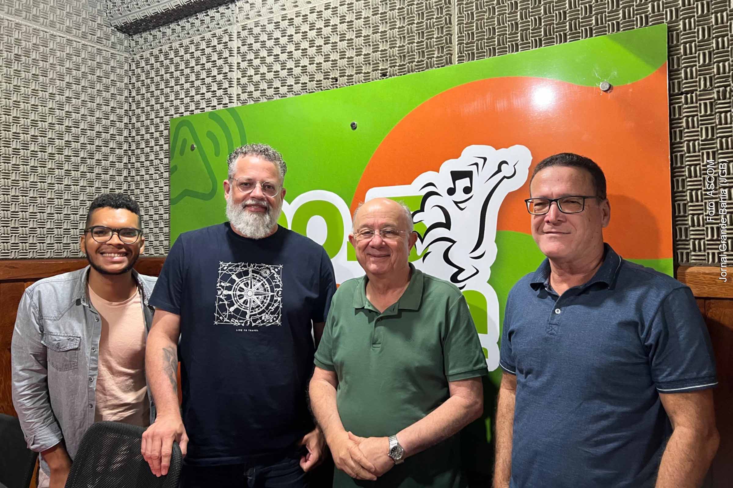 Candidato a prefeito José Ronaldo anuncia plano para realizar concurso público com o objetivo de melhorar a educação municipal em Feira de Santana.