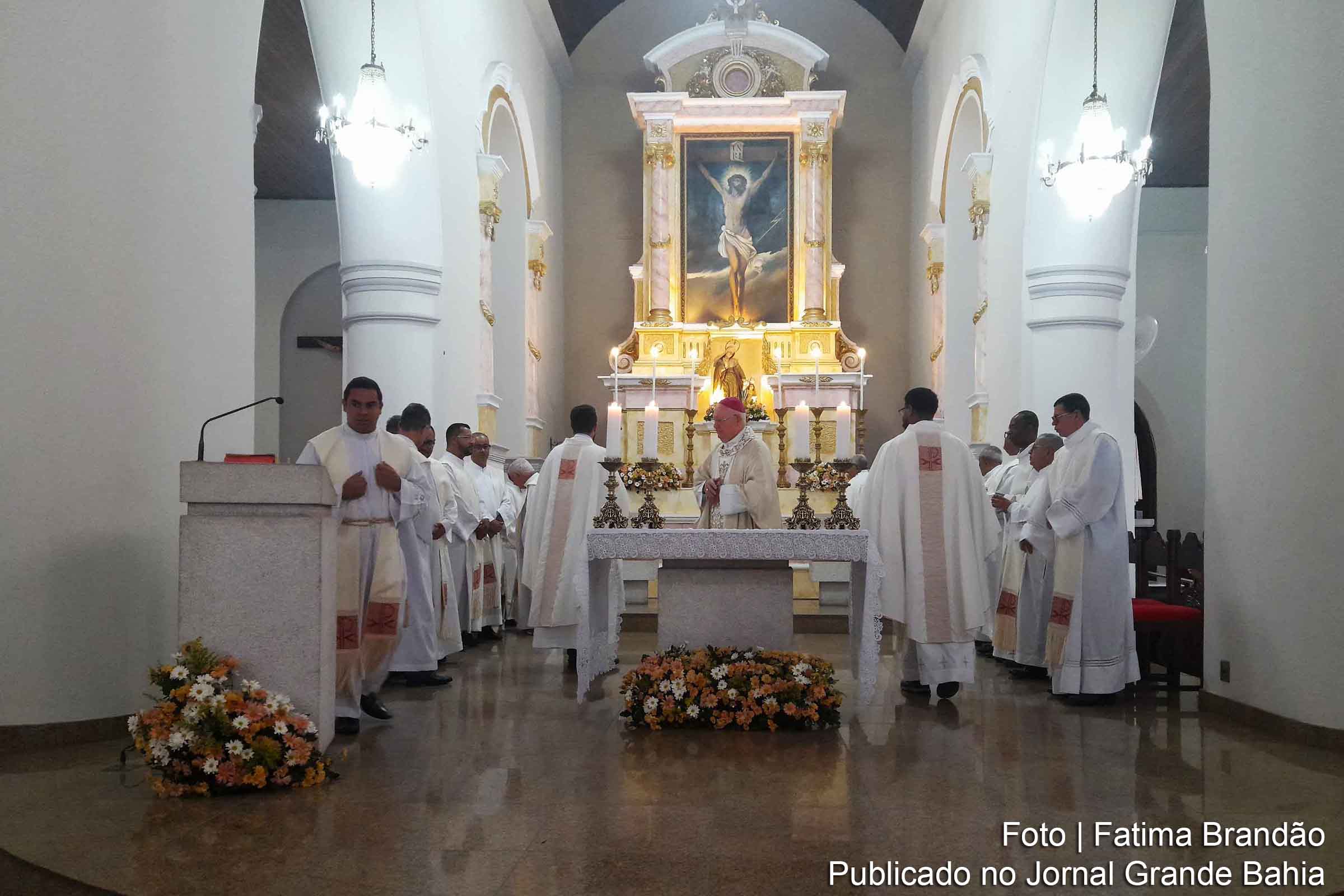 Fiéis e religiosos se reuniram na Catedral Metropolitana Senhora Sant’ana para celebrar os 84 anos de Dom Itamar Vian, arcebispo emérito da Arquidiocese de Feira de Santana.