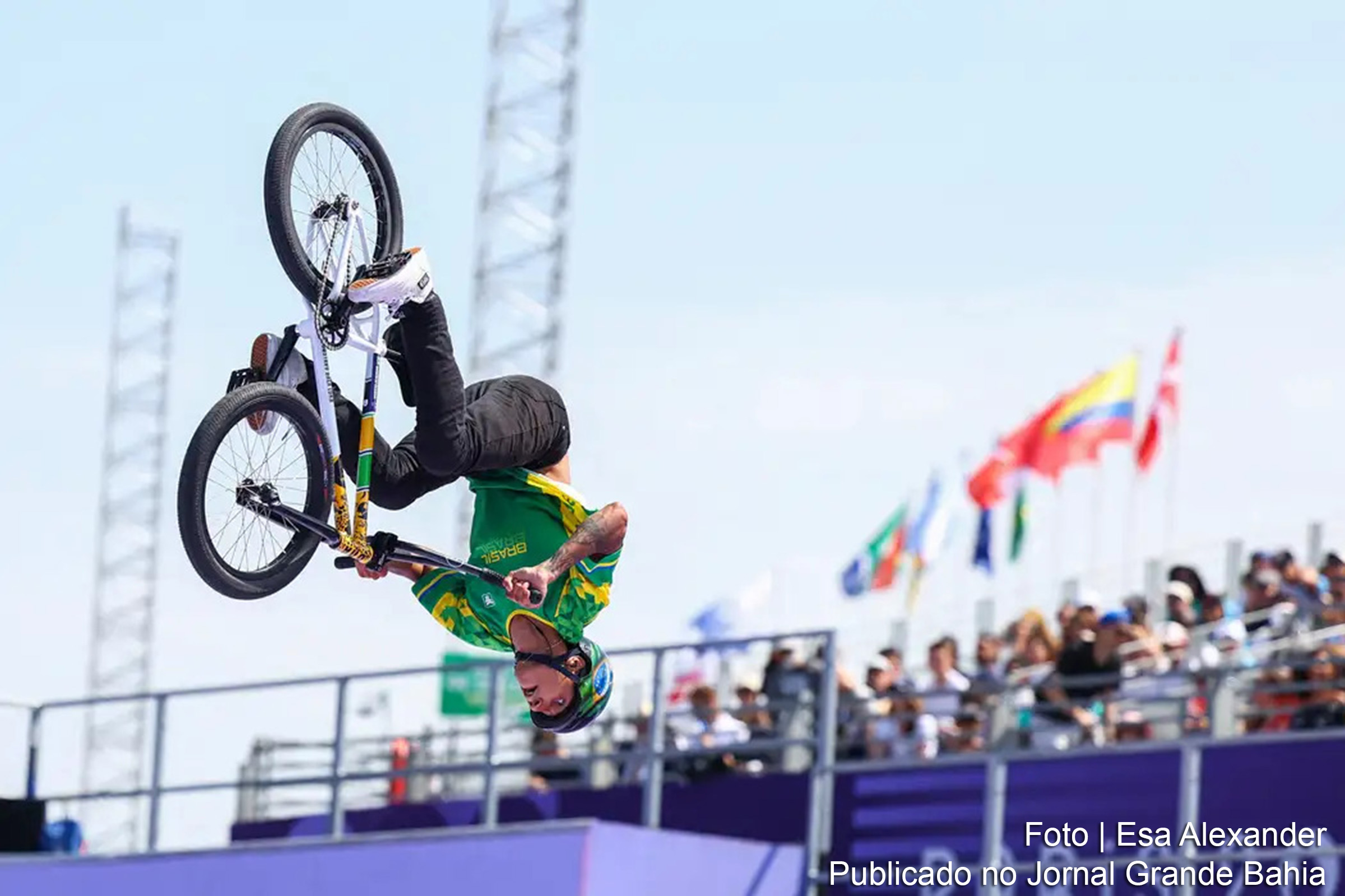 O ciclista brasileiro destaca-se na modalidade olímpica, mas fica fora do pódio.