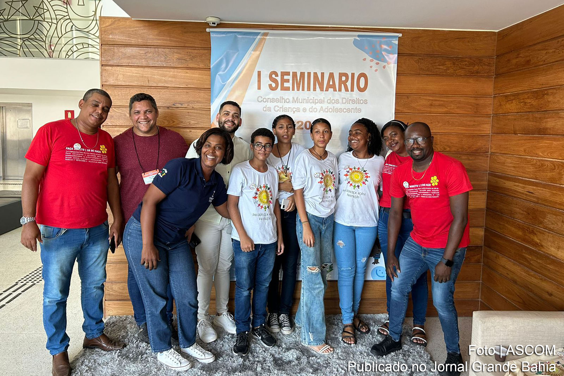 I Seminário do Conselho Municipal dos Direitos da Criança e do Adolescente reuniu autoridades e especialistas para discutir estratégias de enfrentamento à violência e fortalecimento da rede de proteção em Feira de Santana.