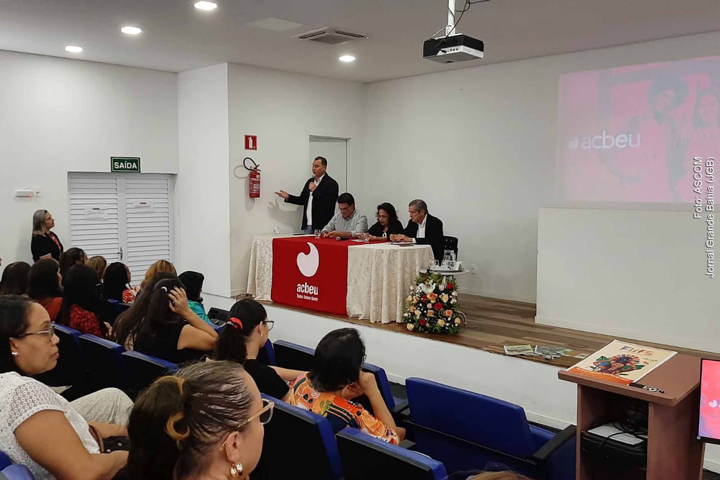 Parceria entre ACBEU e Secretaria da Educação de Feira de Santana visa promover inclusão social e emancipação pessoal e profissional dos alunos da rede municipal.