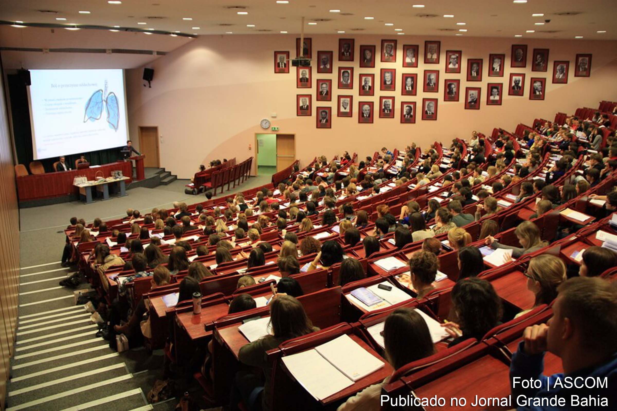 Ranking de Xangai de 2024 confirma a hegemonia das universidades dos Estados Unidos, com Harvard no topo, enquanto a USP se mantém entre as 150 melhores instituições acadêmicas do mundo.