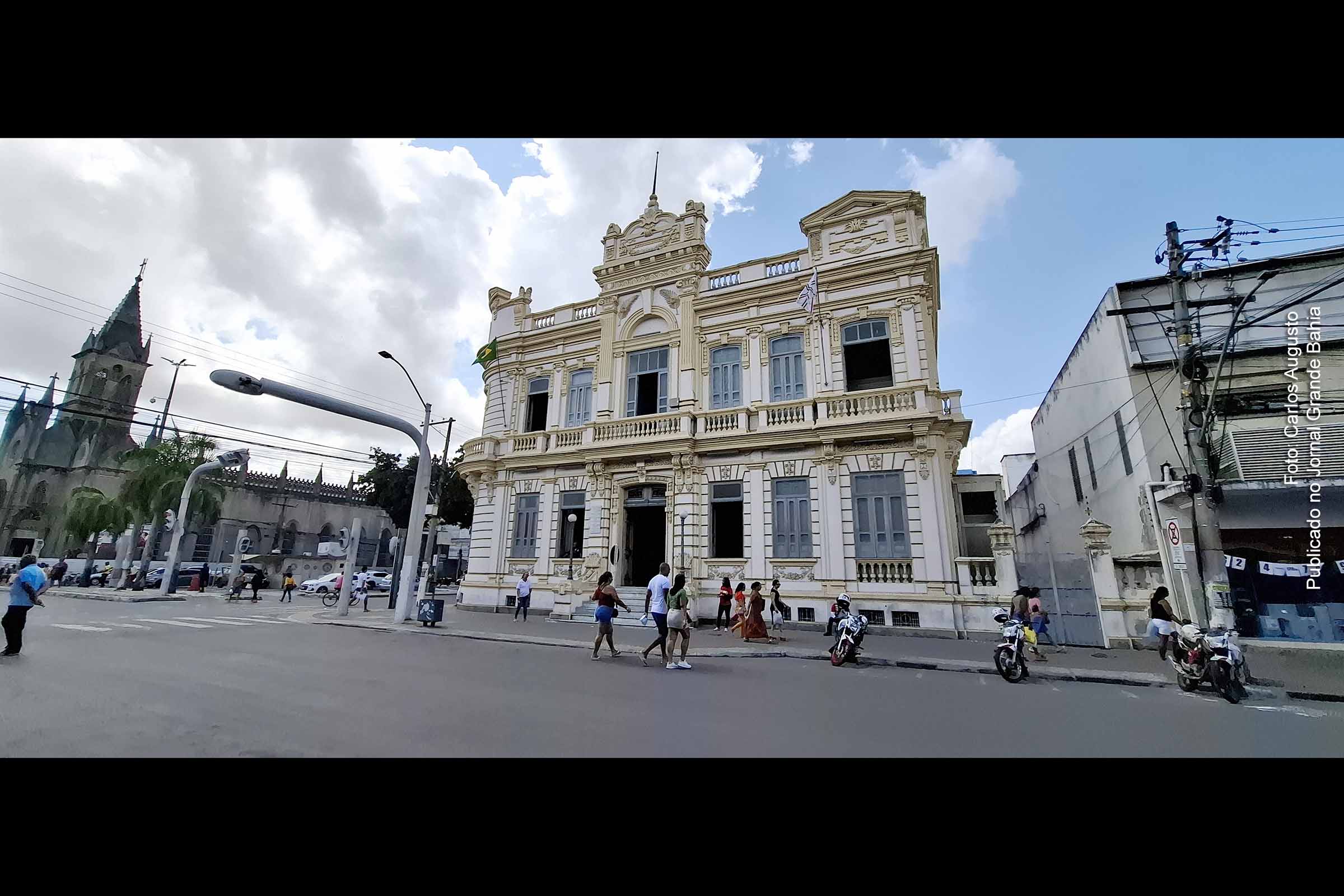 Cadeirantes protestam por falta de acessibilidade em Feira de Santana