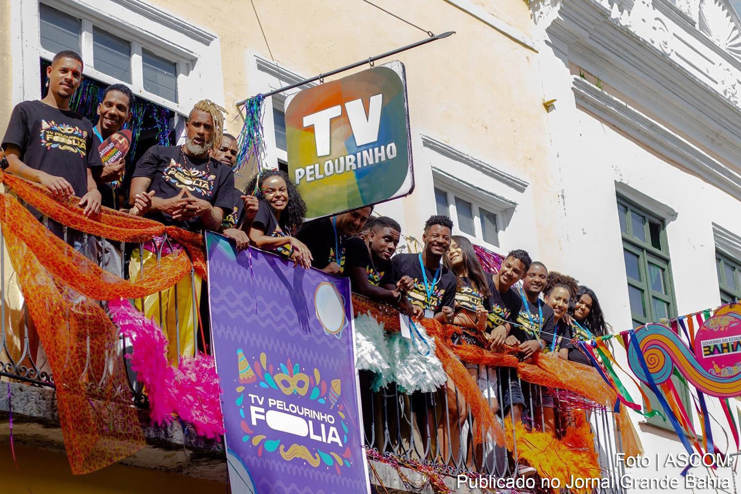 O projeto "Eu Sou a TV Pelourinho", lançado com a presença da Ministra Margareth Menezes, visa capacitar adolescentes e jovens baianos em diversas áreas do audiovisual.