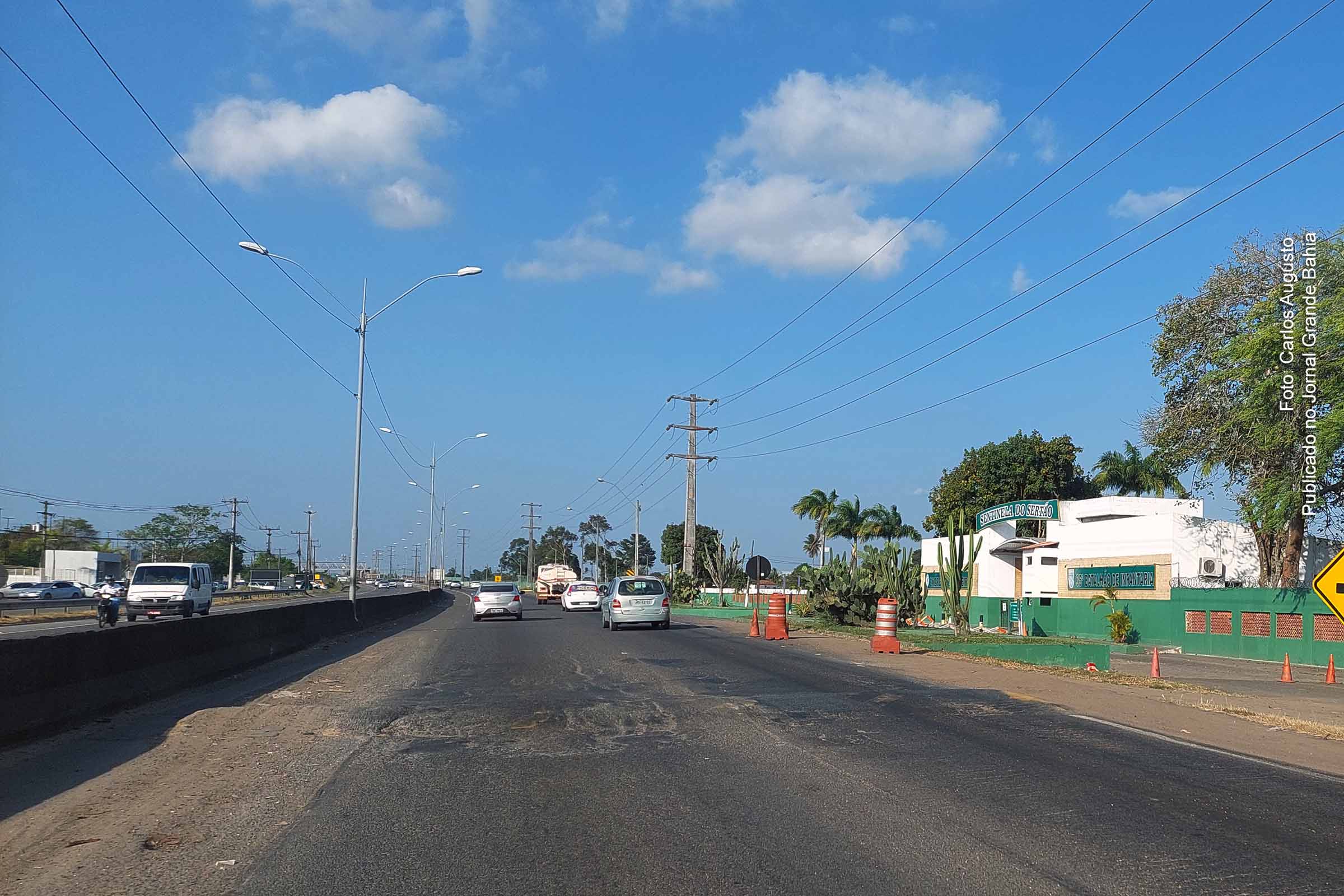 Trecho de rodovia do Anel de Contorno de Feira de Santana administrado pela ViaBahia apresenta sinais de deterioração.