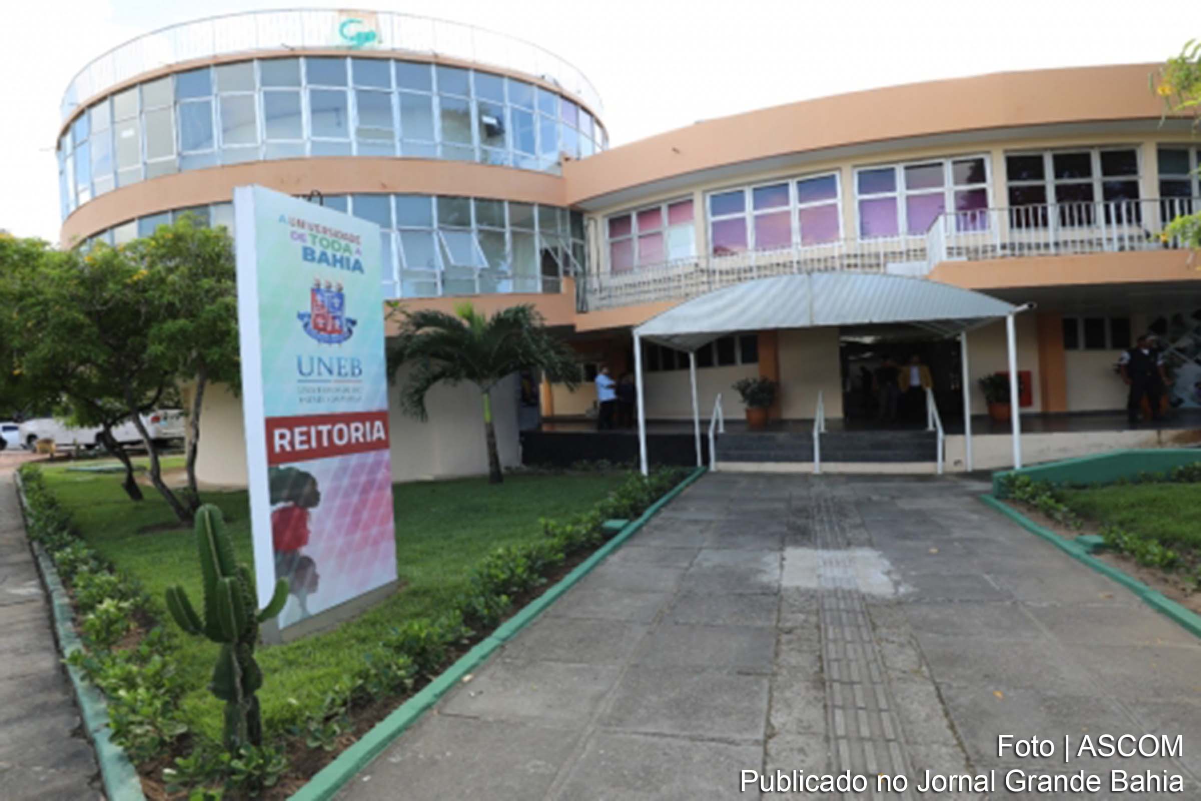 A Secretaria da Educação do Estado da Bahia (SEC) inicia as inscrições para o programa Mais Futuro, voltado a estudantes em situação de vulnerabilidade socioeconômica matriculados nas universidades estaduais. O período de inscrição vai de 19 de agosto a 18 de setembro.