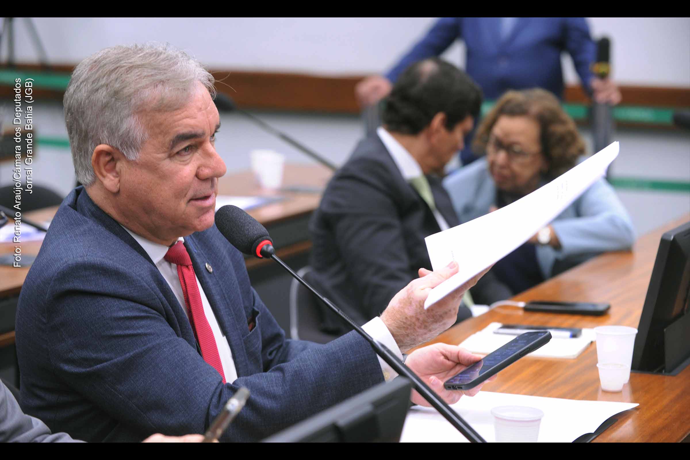 Deputado Zé Neto destina mais de R$ 61 milhões em emendas parlamentares para Feira de Santana, diz Robinson Almeida