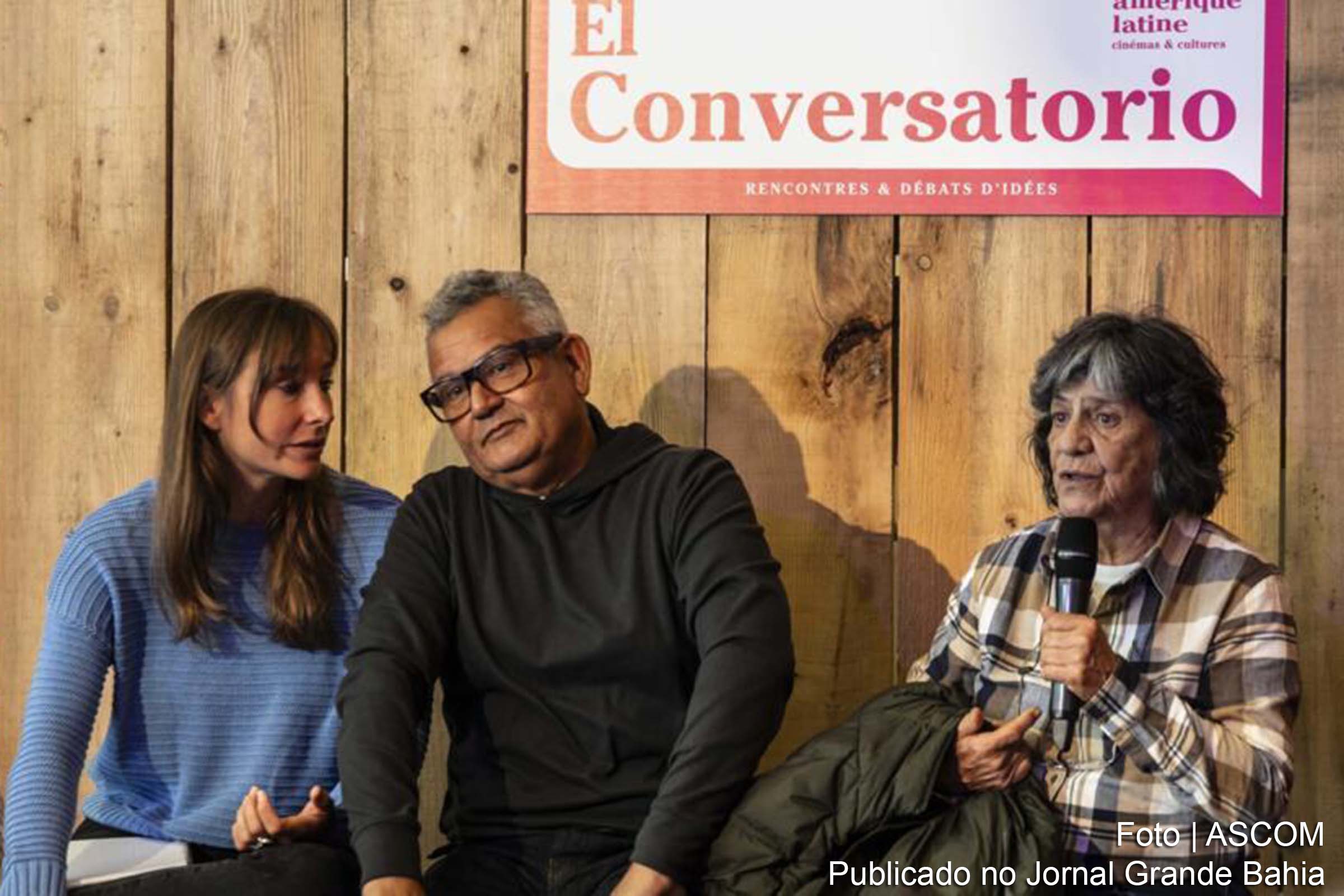 Ivan Cordeiro discute a situação política do Brasil durante o Festival de Cinema Latino-Americano de Biarritz.