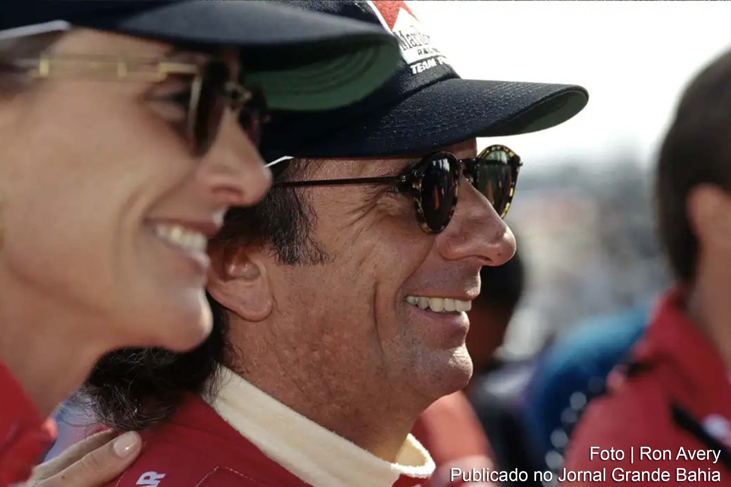 Emerson Fittipaldi se torna o primeiro piloto brasileiro a conquistar um título na Fórmula Indy, um marco na história do automobilismo nacional.