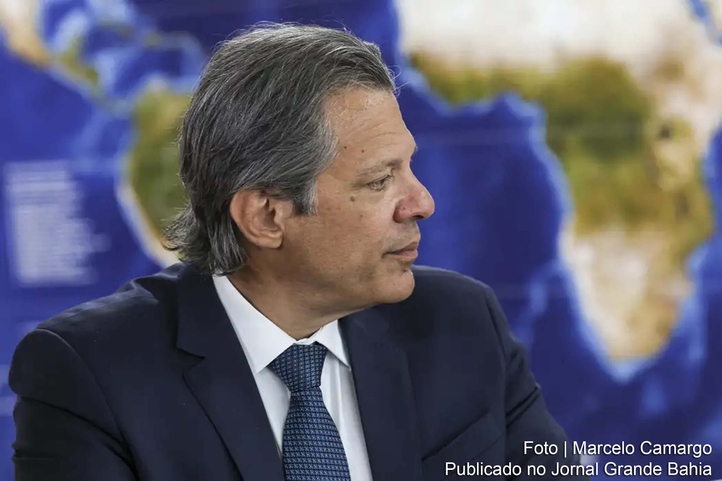 Ministro Fernando Haddad prevê crescimento do PIB acima de 2,8% e reajuste nas receitas para 2025