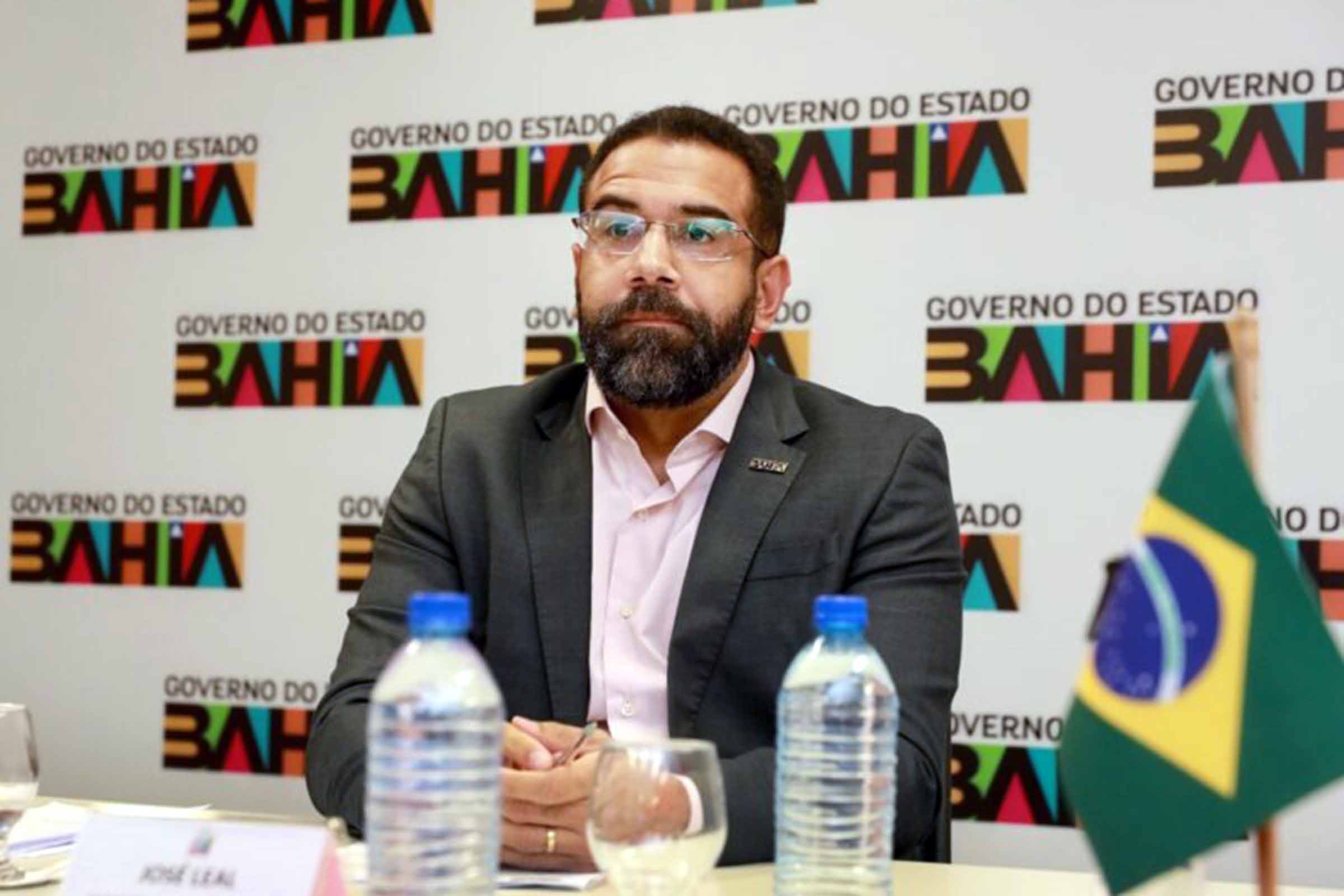 José Leal, secretário da Assistência e Desenvolvimento Social da Bahia, esclarece continuidade do PAA Leite e destaca inadimplência da prefeitura de Feira de Santana.
